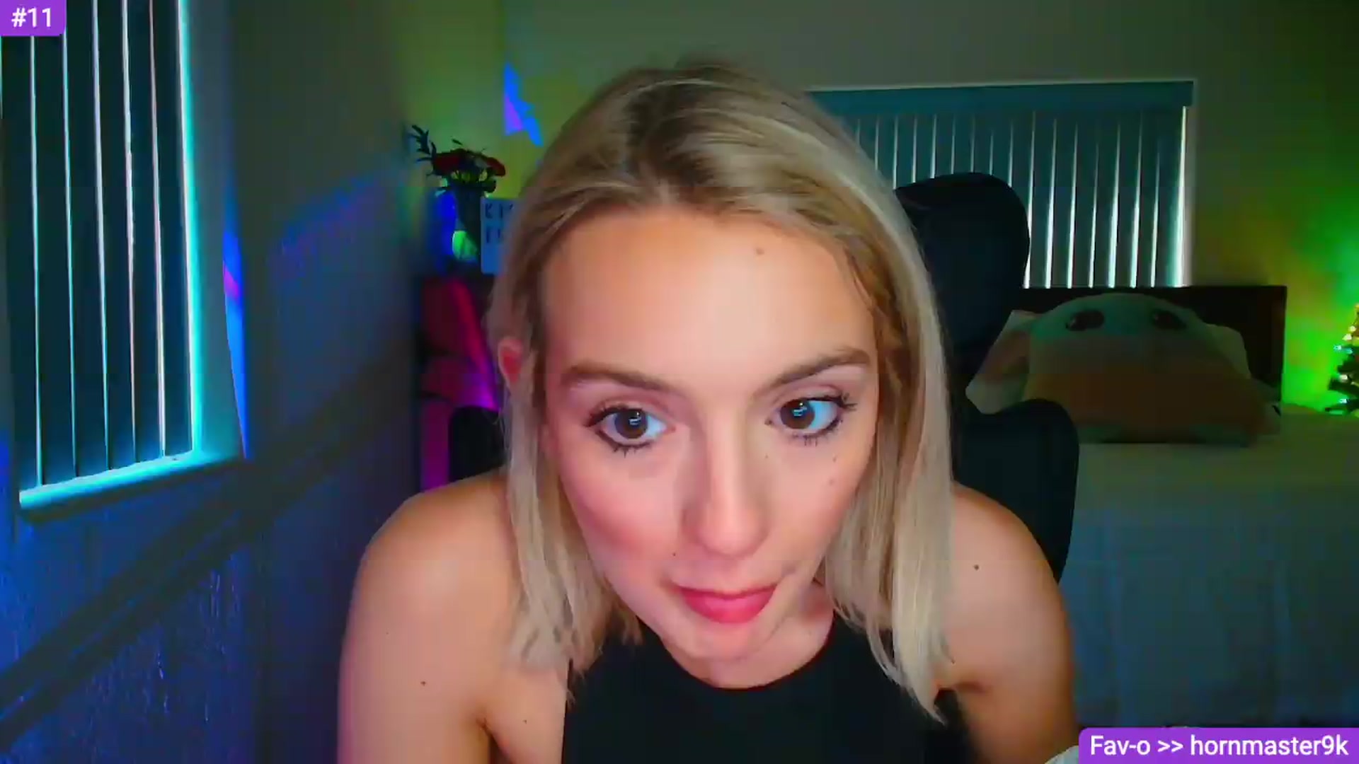 Gallery image thumbnail from Sammy_gray's myfreecams stream on, 05/22/2026, 01:17 image 8 of 20