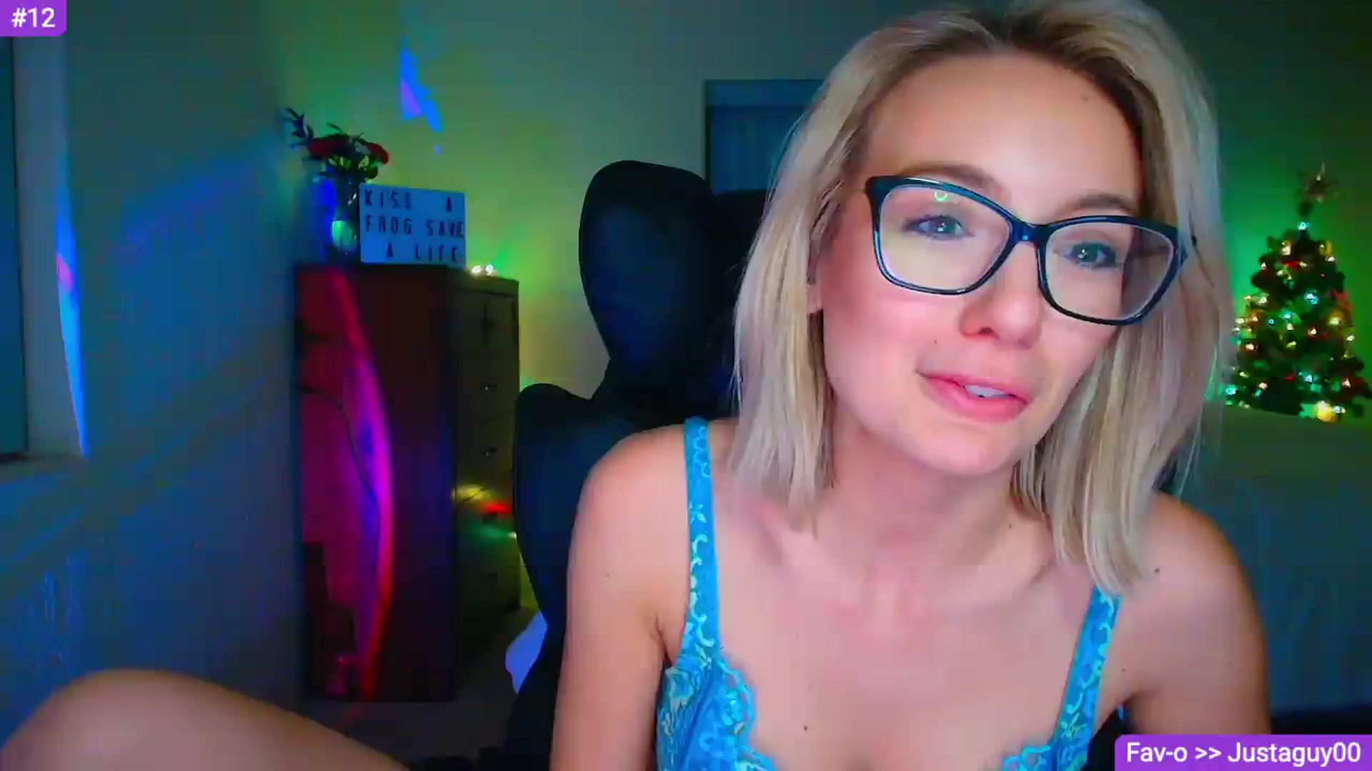 Gallery image thumbnail from Sammy_gray's myfreecams stream on, 05/23/2026, 07:02 image 17 of 20