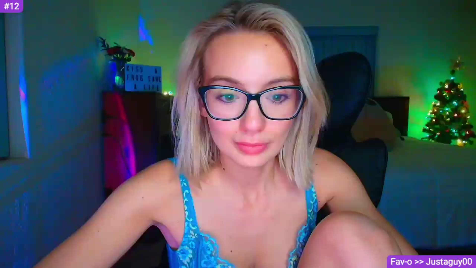 Gallery image thumbnail from Sammy_gray's myfreecams stream on, 05/23/2026, 07:02 image 12 of 20