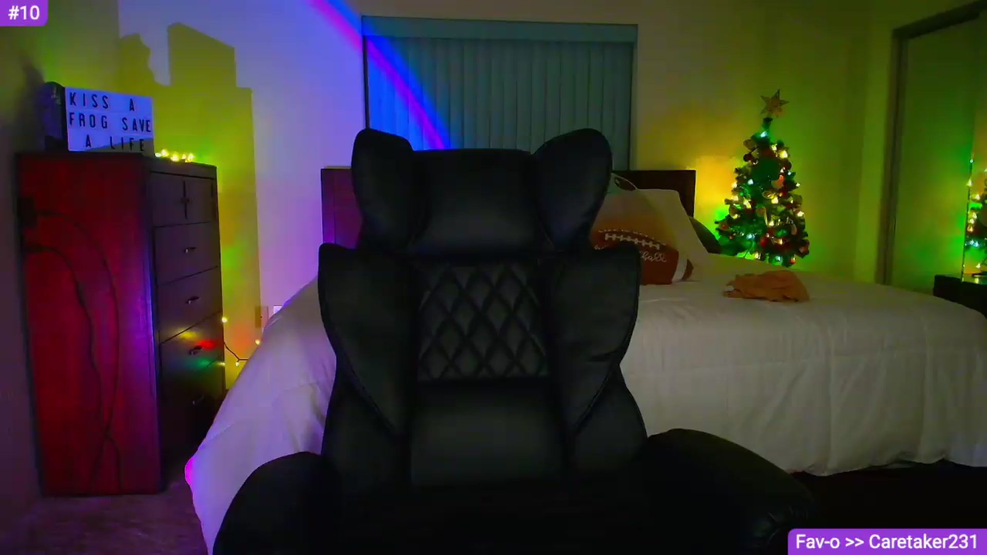 Gallery image thumbnail from Sammy_gray's myfreecams stream on, 05/27/2026, 07:53 image 6 of 20