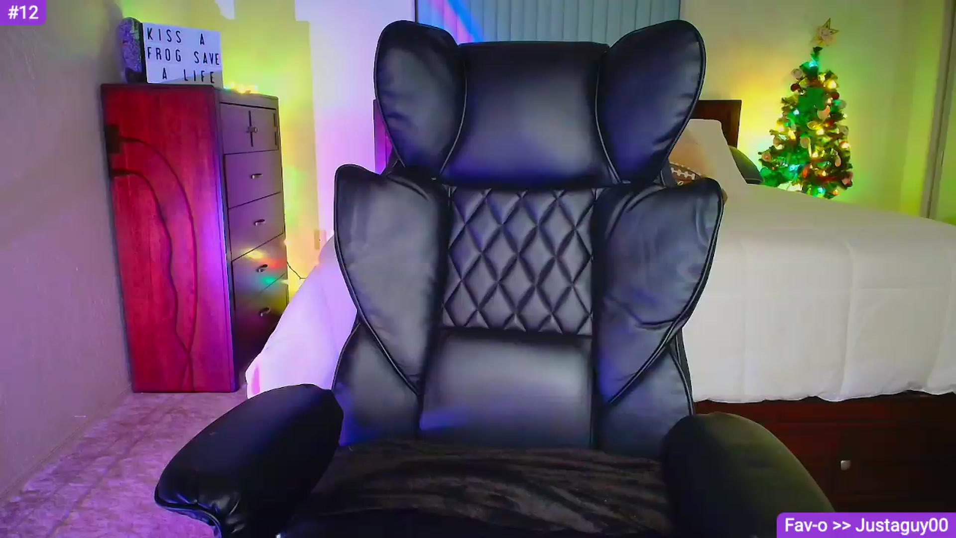 Gallery image thumbnail from Sammy_gray's myfreecams stream on, 05/28/2026, 06:43 image 9 of 20