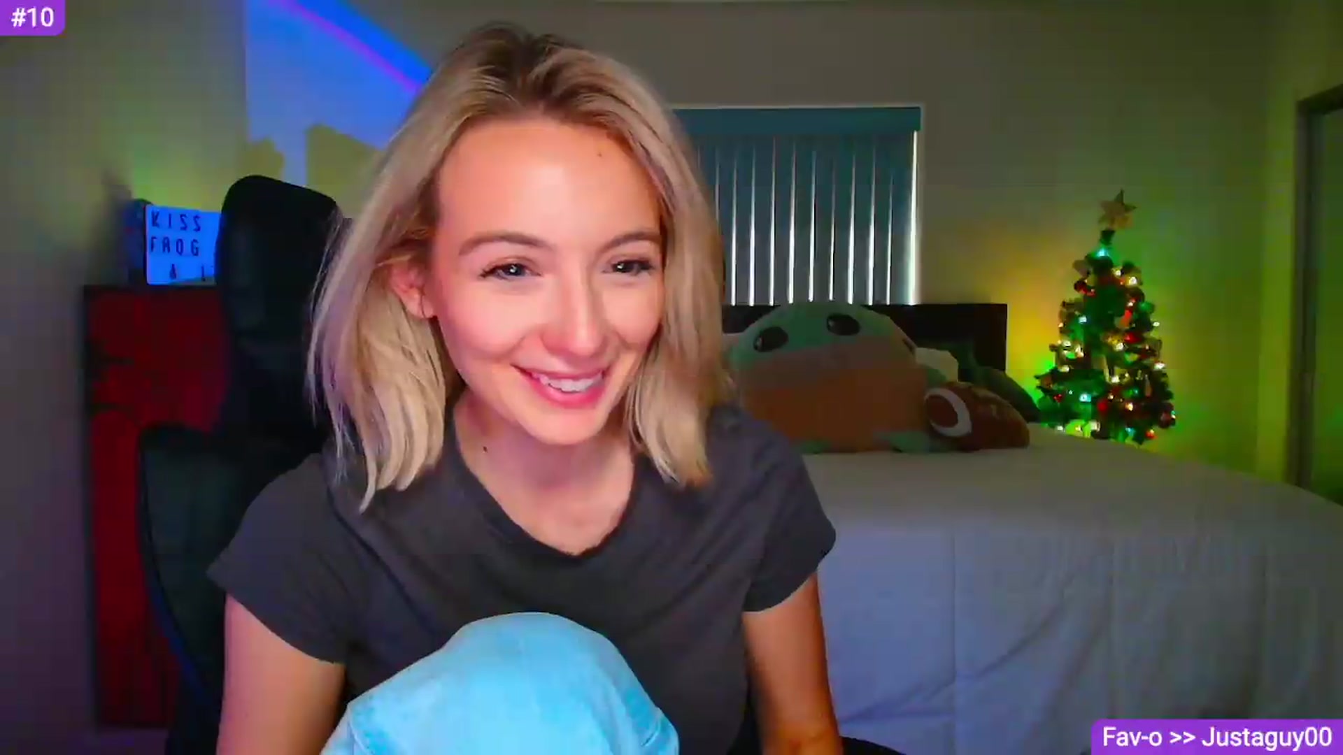 Gallery image thumbnail from Sammy_gray's myfreecams stream on, 05/30/2026, 03:52 image 4 of 20