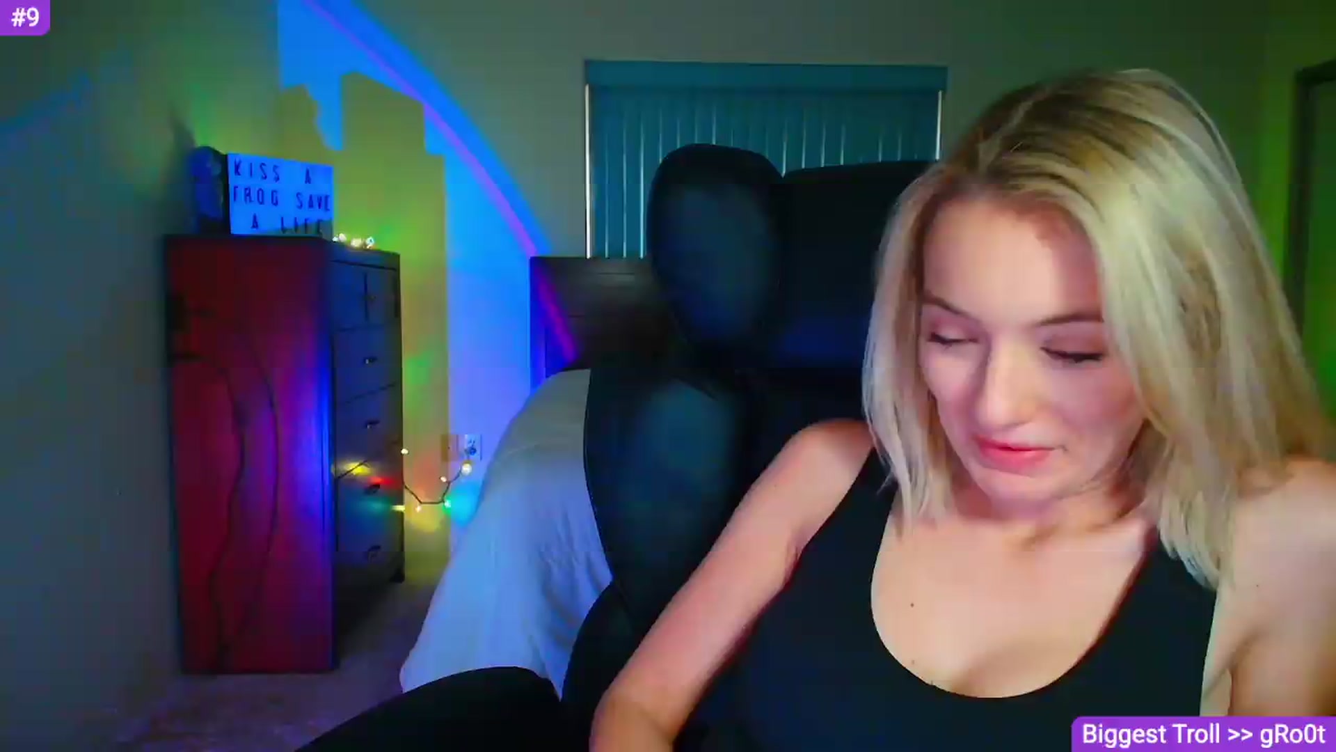 Gallery image thumbnail from Sammy_gray's myfreecams stream on, 06/01/2026, 01:25 image 17 of 20