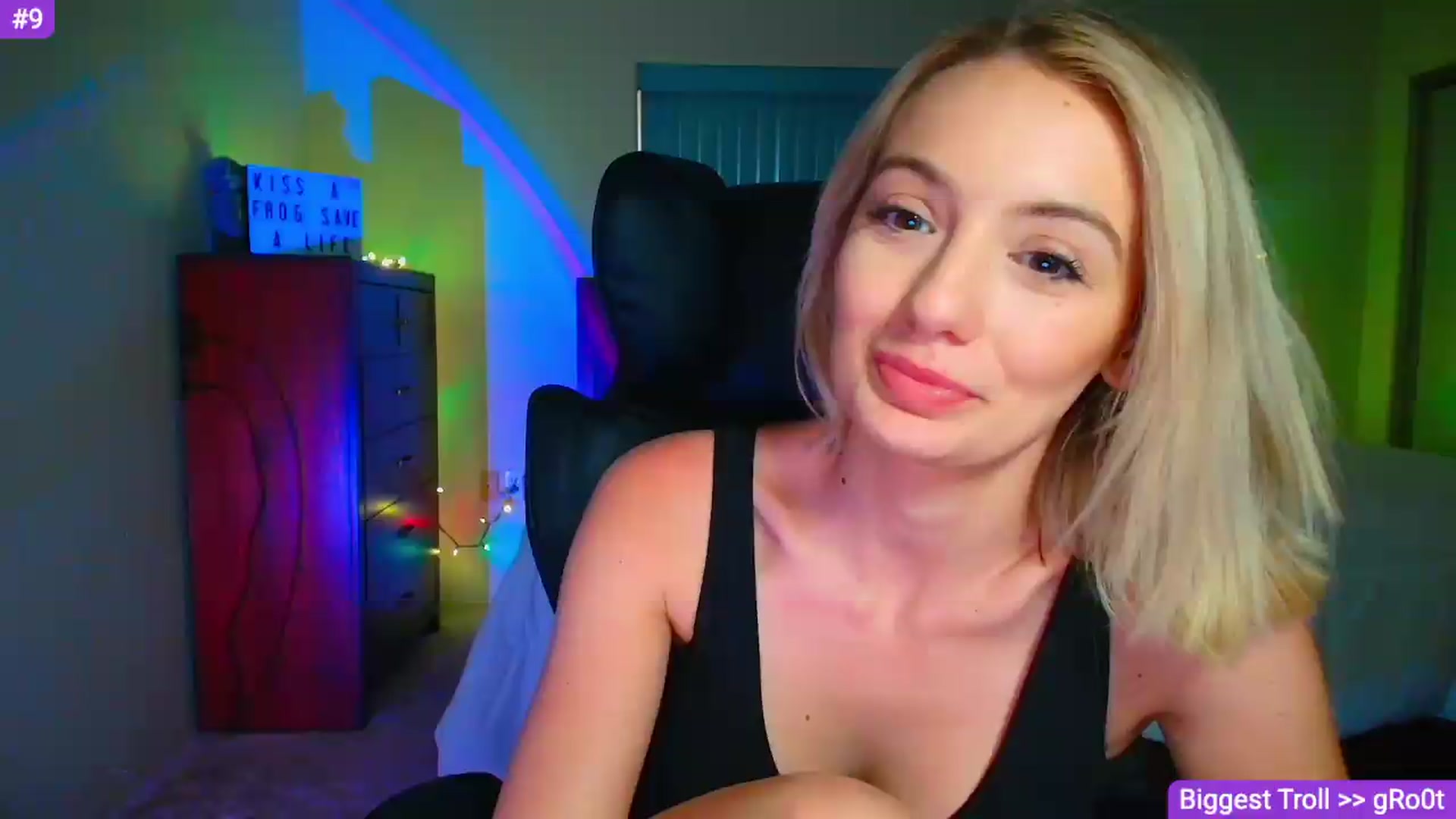 Gallery image thumbnail from Sammy_gray's myfreecams stream on, 06/01/2026, 01:25 image 9 of 20