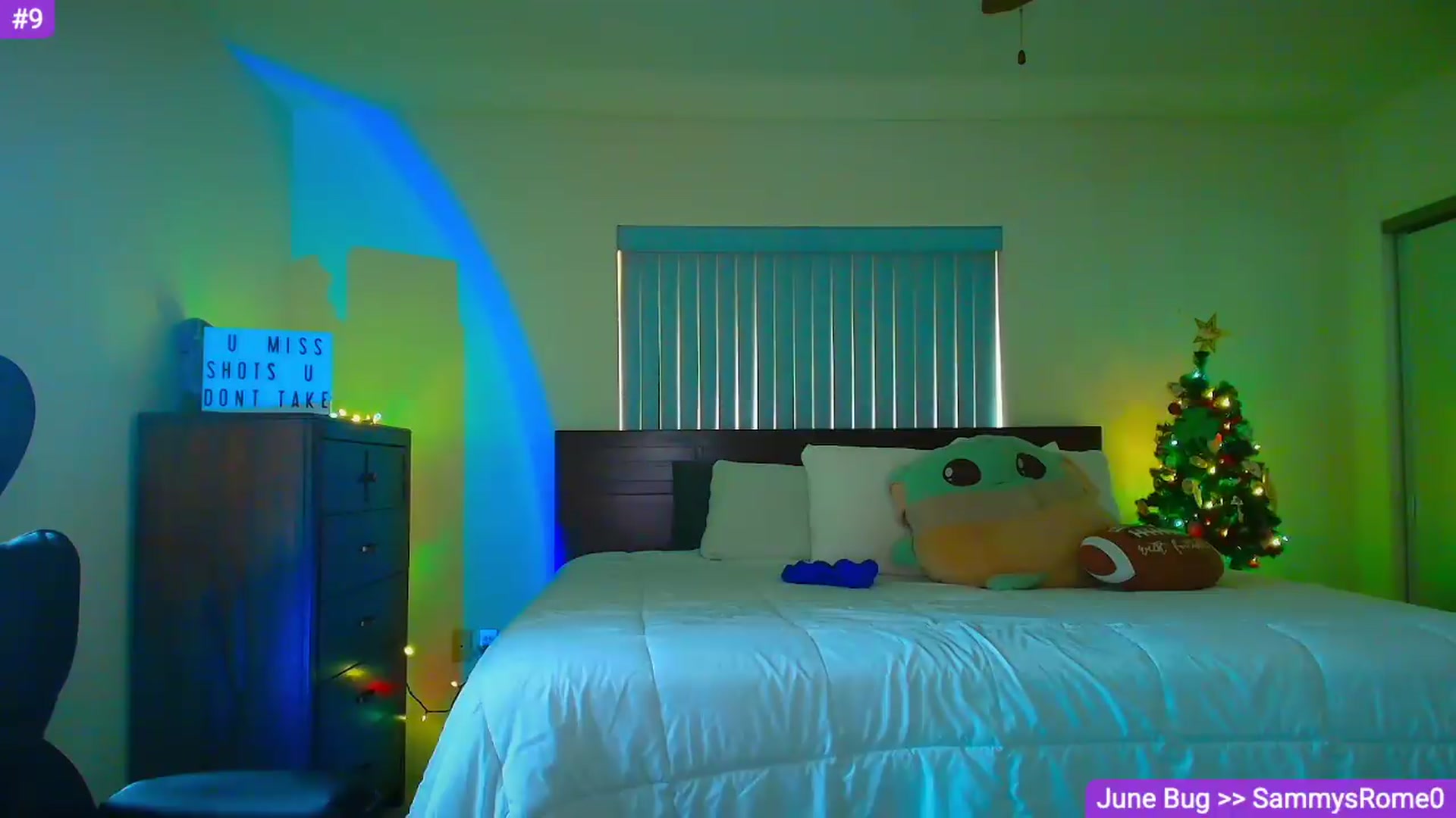 Gallery image thumbnail from Sammy_gray's myfreecams stream on, 06/06/2026, 22:33 image 17 of 20