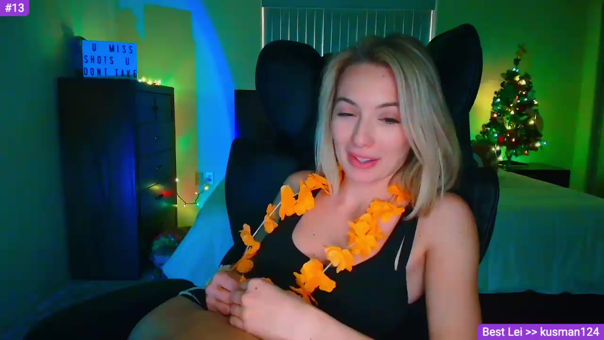 Gallery image thumbnail from Sammy_gray's myfreecams stream on, 06/08/2026, 24:00 image 1 of 20