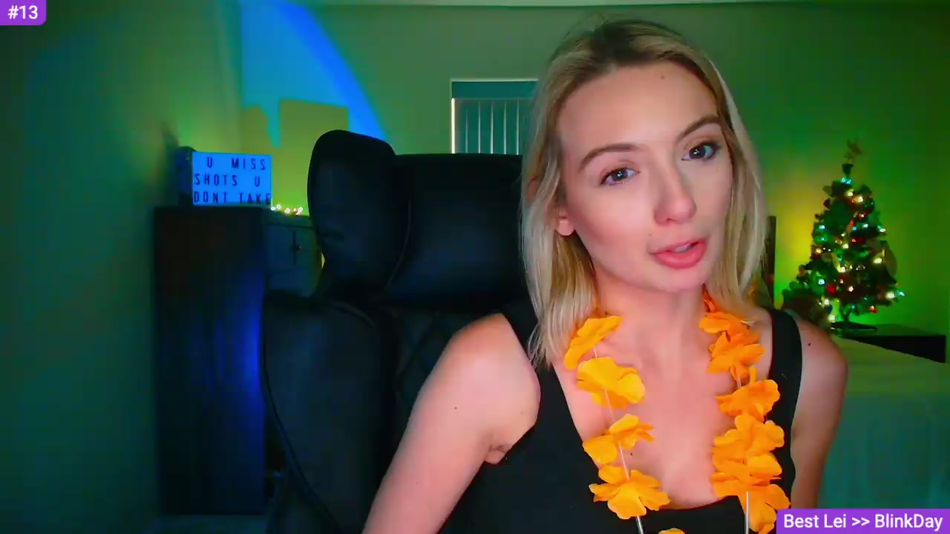 Gallery image thumbnail from Sammy_gray's myfreecams stream on, 06/08/2026, 24:00 image 16 of 20