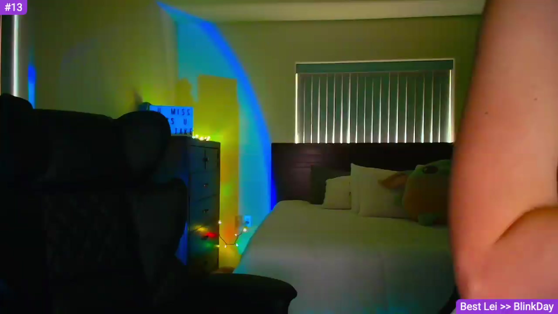Gallery image thumbnail from Sammy_gray's myfreecams stream on, 06/08/2026, 24:00 image 15 of 20
