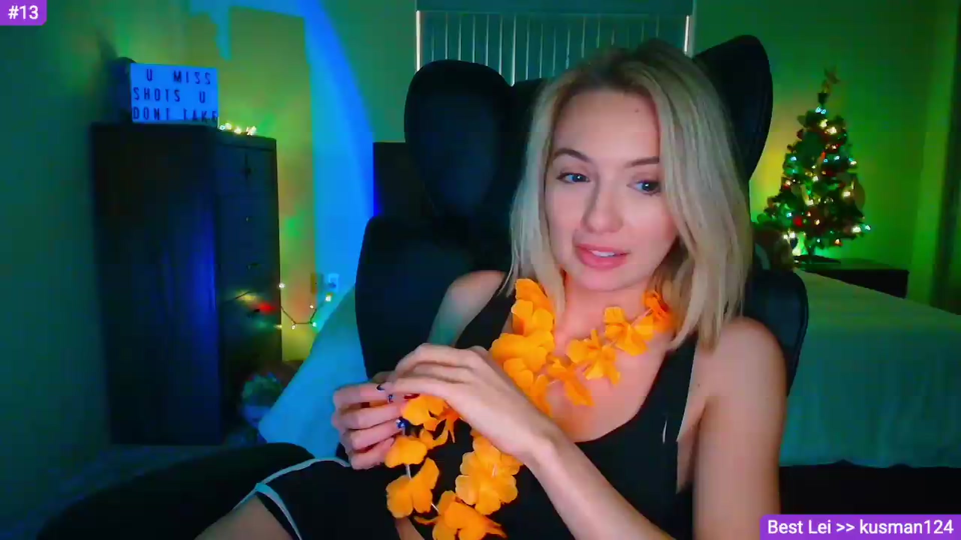 Gallery image thumbnail from Sammy_gray's myfreecams stream on, 06/08/2026, 24:00 image 2 of 20