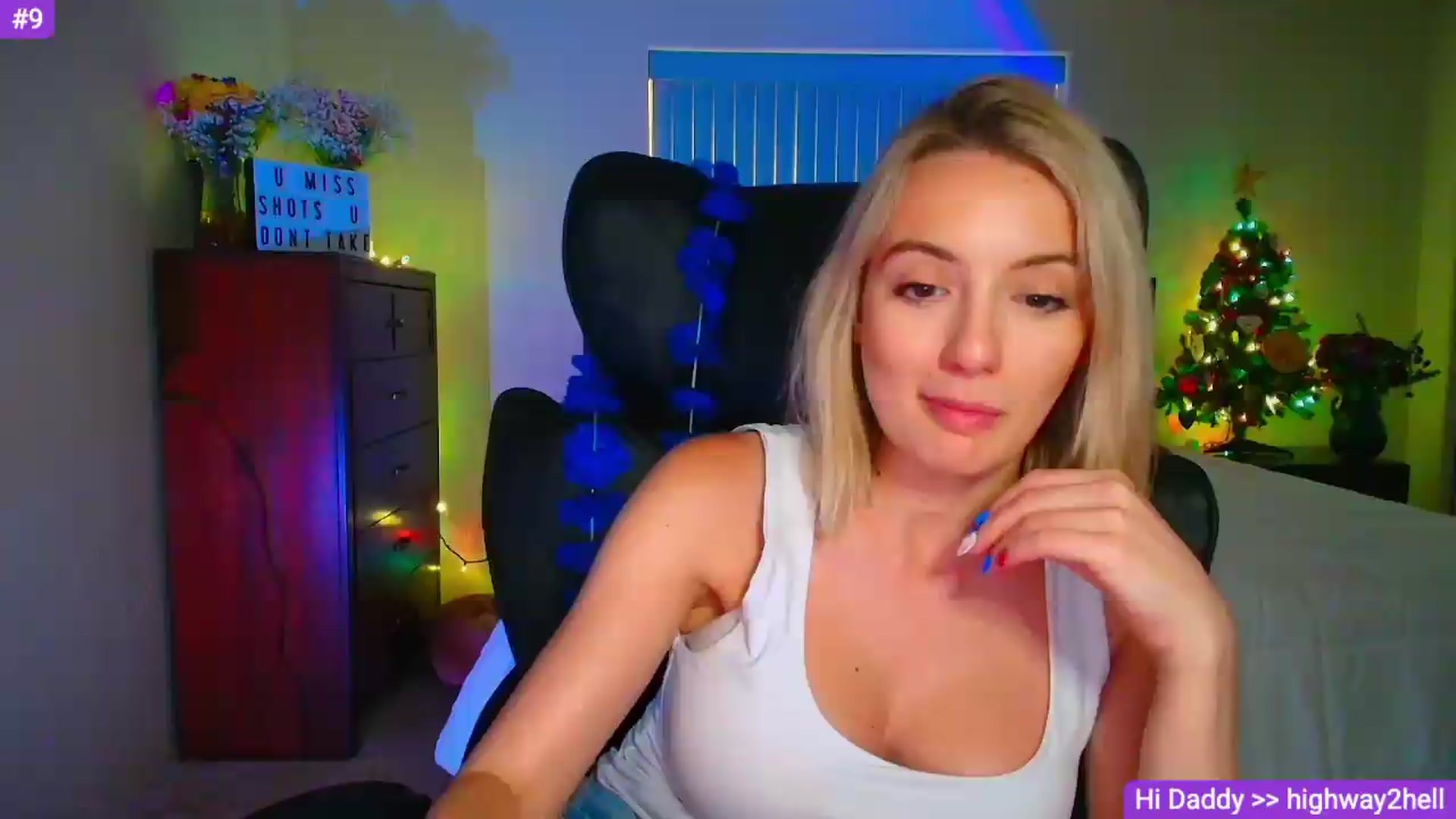 Gallery image thumbnail from Sammy_gray's myfreecams stream on, 06/19/2026, 03:51 image 3 of 20