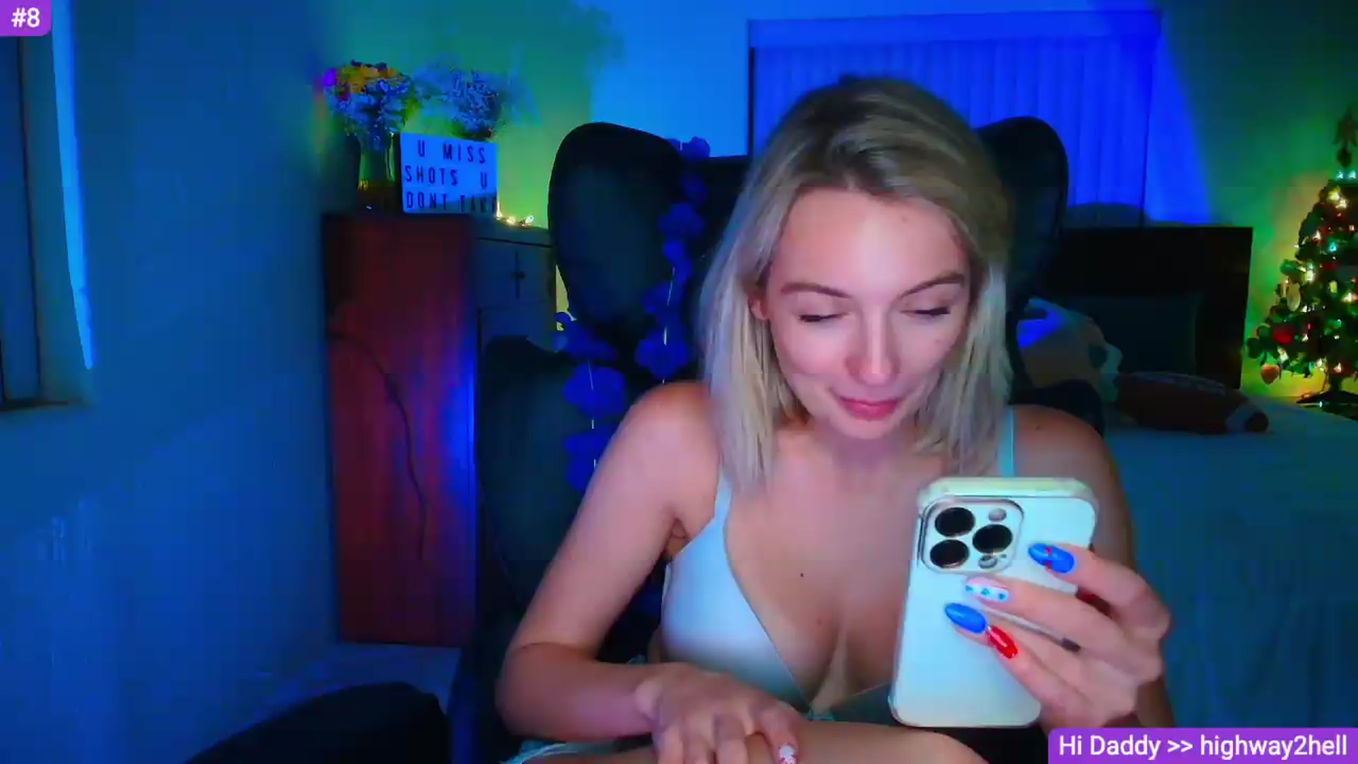 Gallery image thumbnail from Sammy_gray's myfreecams stream on, 06/19/2026, 08:51 image 4 of 20