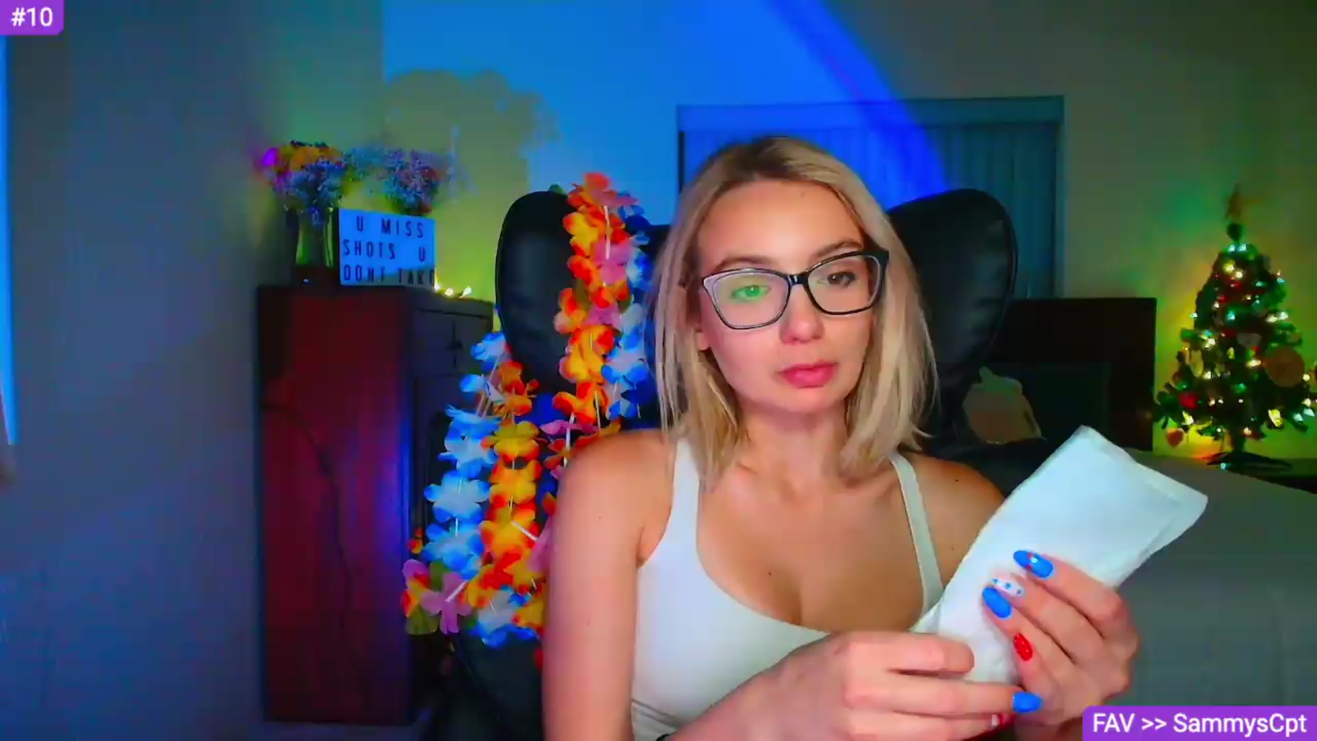 Gallery image thumbnail from Sammy_gray's myfreecams stream on, 06/24/2026, 08:03 image 2 of 20
