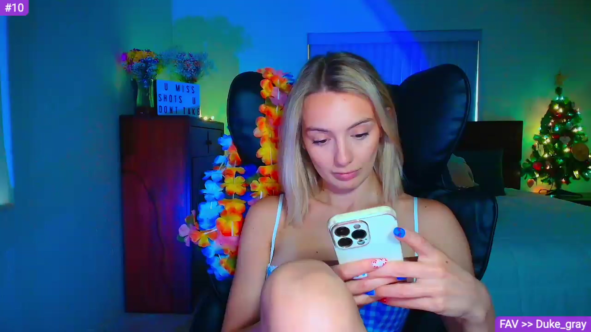 Gallery image thumbnail from Sammy_gray's myfreecams stream on, 06/25/2026, 24:18 image 13 of 20