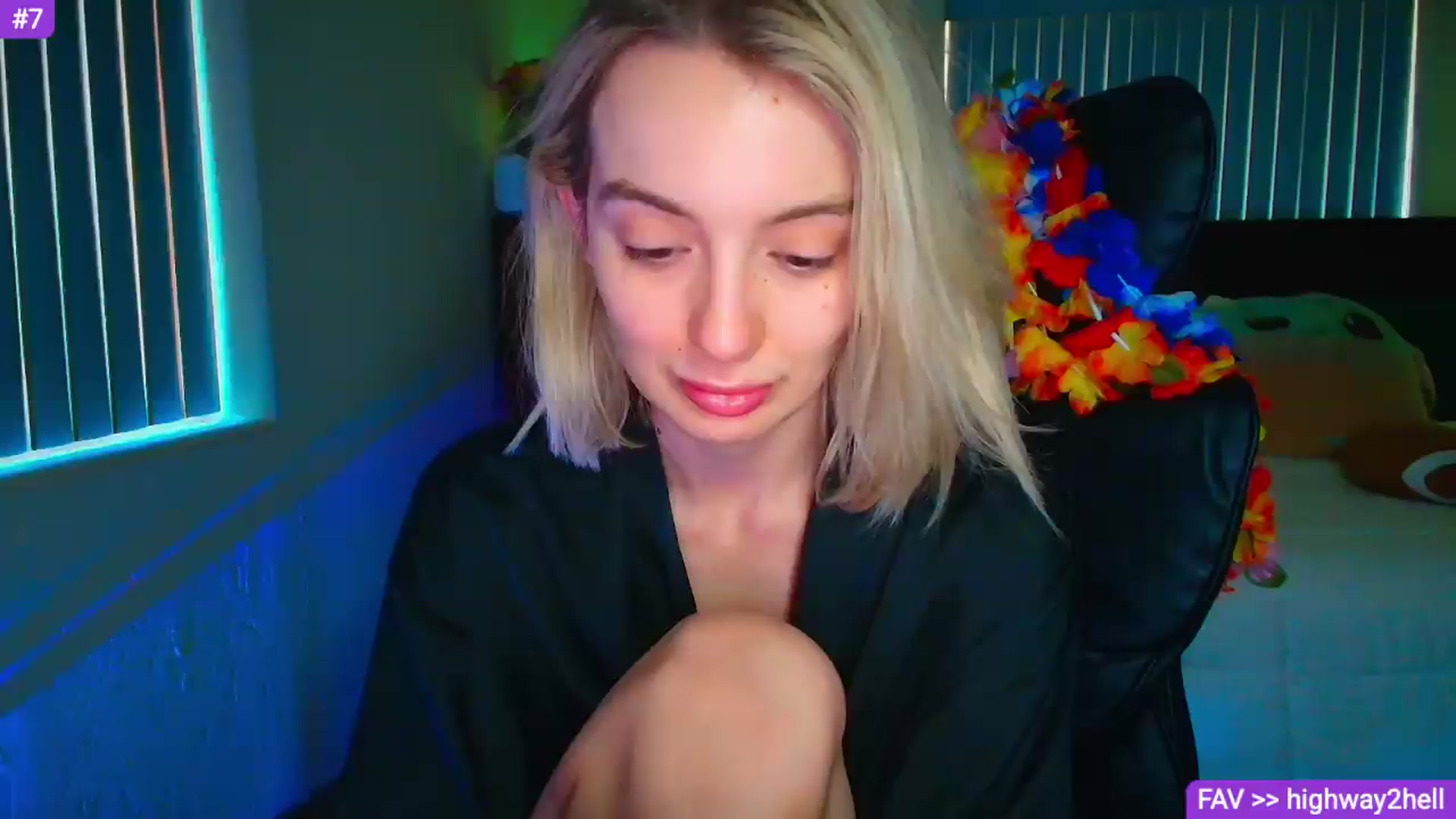 Gallery image thumbnail from Sammy_gray's myfreecams stream on, 06/27/2026, 17:11 image 5 of 20