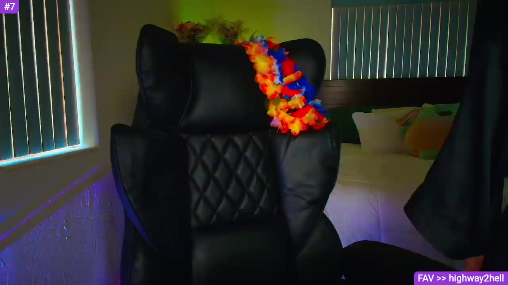 Gallery image thumbnail from Sammy_gray's myfreecams stream on, 06/27/2026, 17:11 image 17 of 20