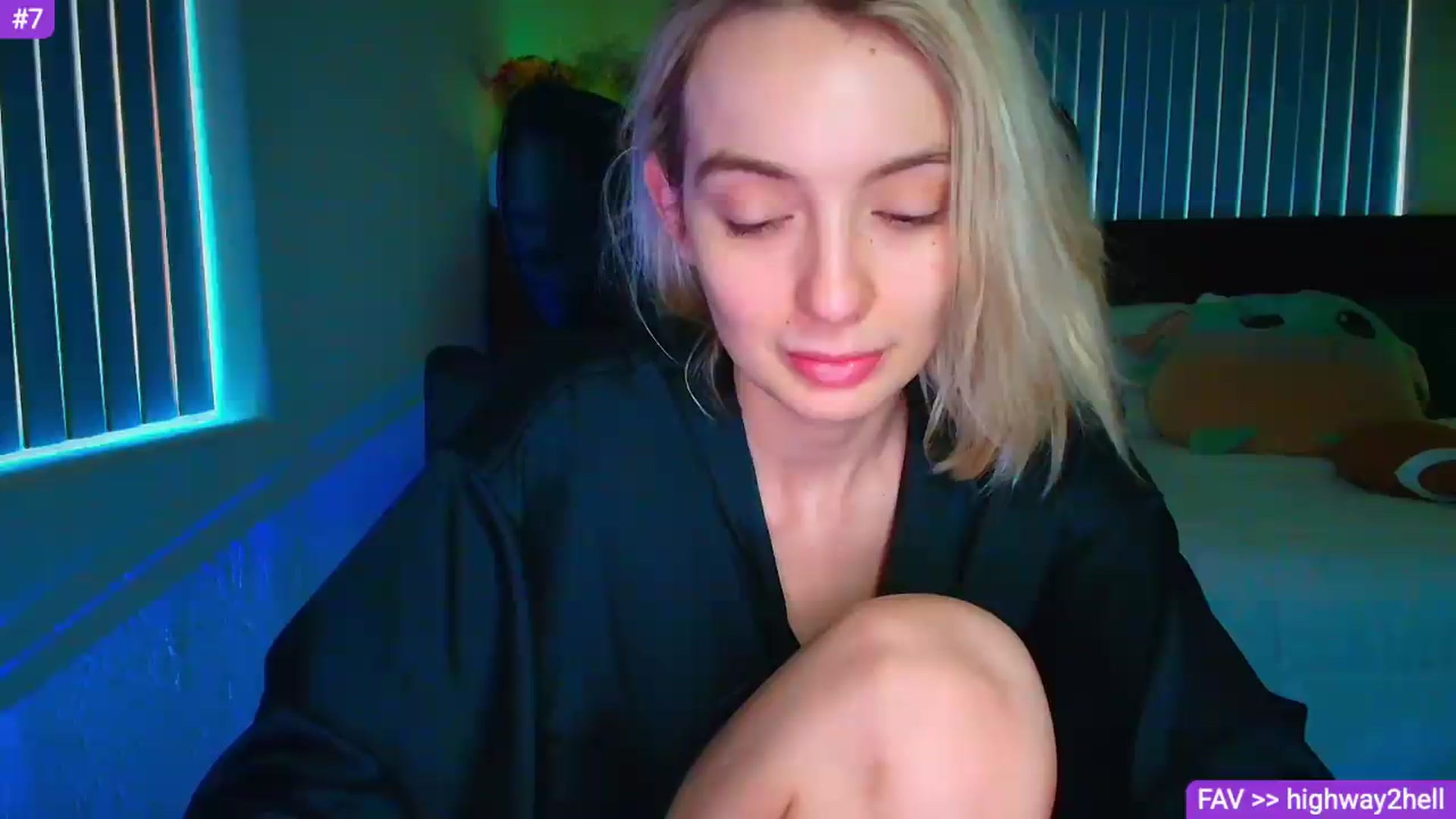 Gallery image thumbnail from Sammy_gray's myfreecams stream on, 06/27/2026, 17:11 image 2 of 20
