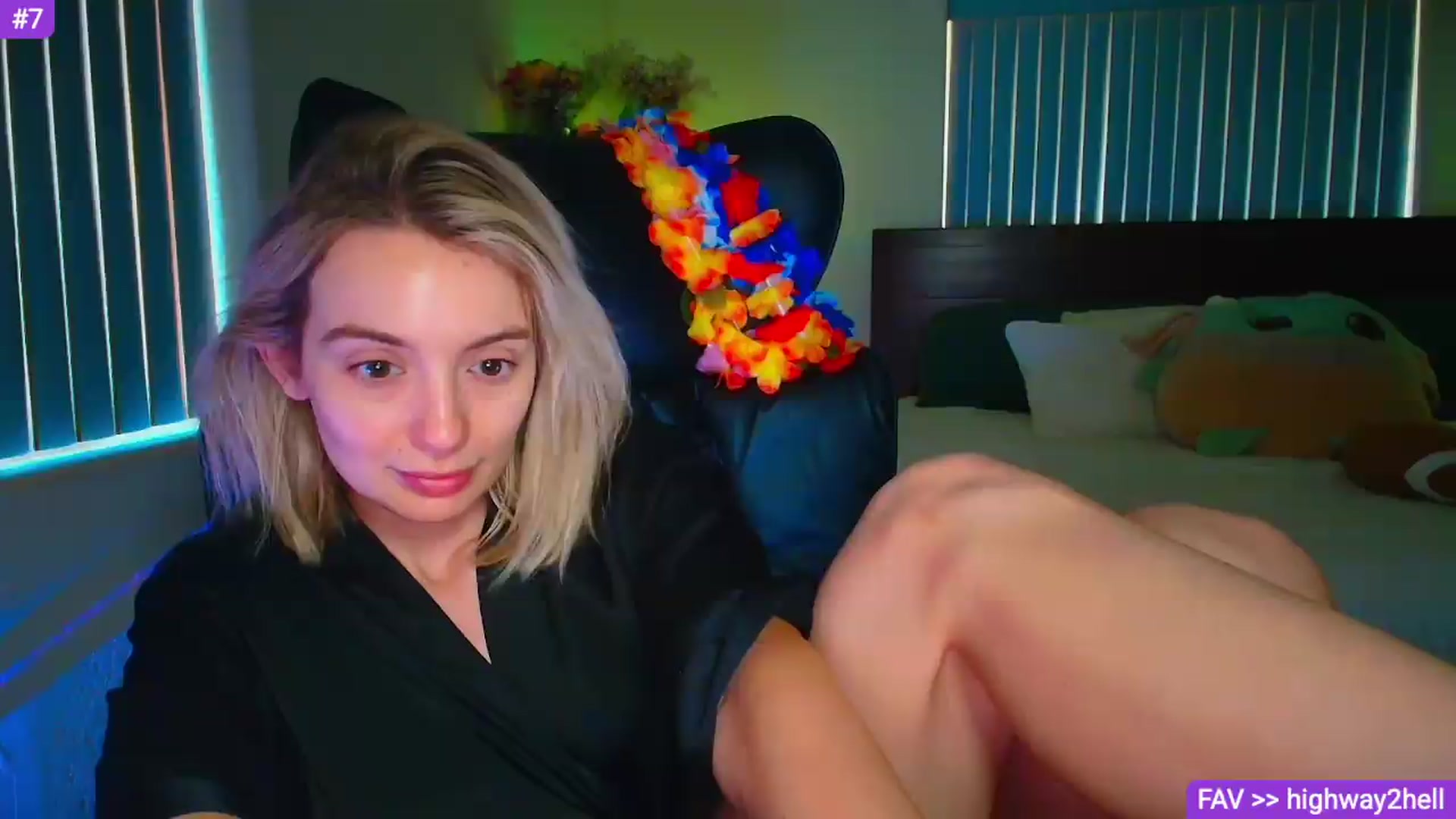 Gallery image thumbnail from Sammy_gray's myfreecams stream on, 06/27/2026, 17:11 image 12 of 20