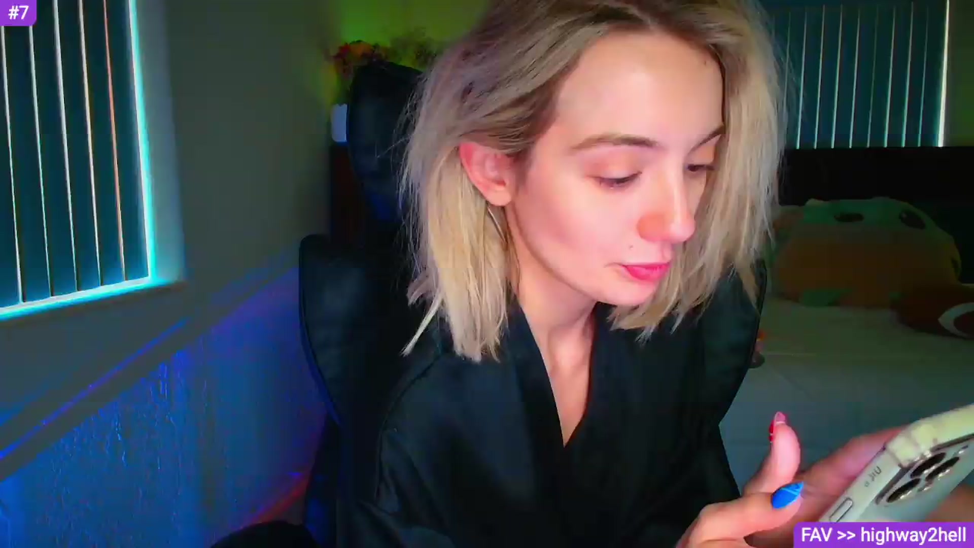 Gallery image thumbnail from Sammy_gray's myfreecams stream on, 06/27/2026, 17:11 image 6 of 20