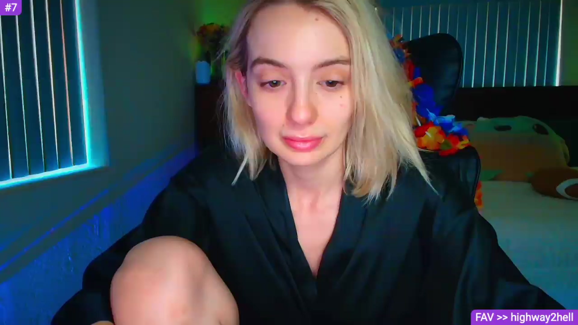 Gallery image thumbnail from Sammy_gray's myfreecams stream on, 06/27/2026, 17:11 image 4 of 20