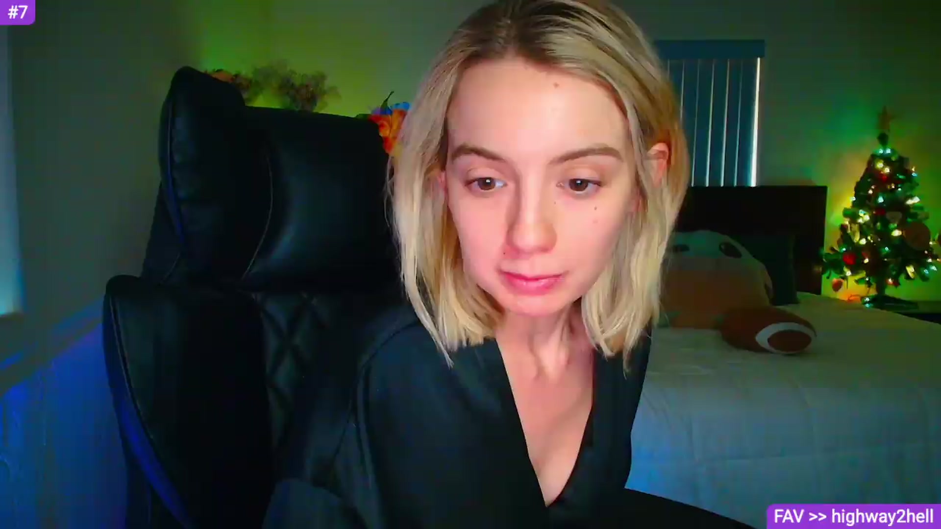 Gallery image thumbnail from Sammy_gray's myfreecams stream on, 06/27/2026, 19:45 image 18 of 20