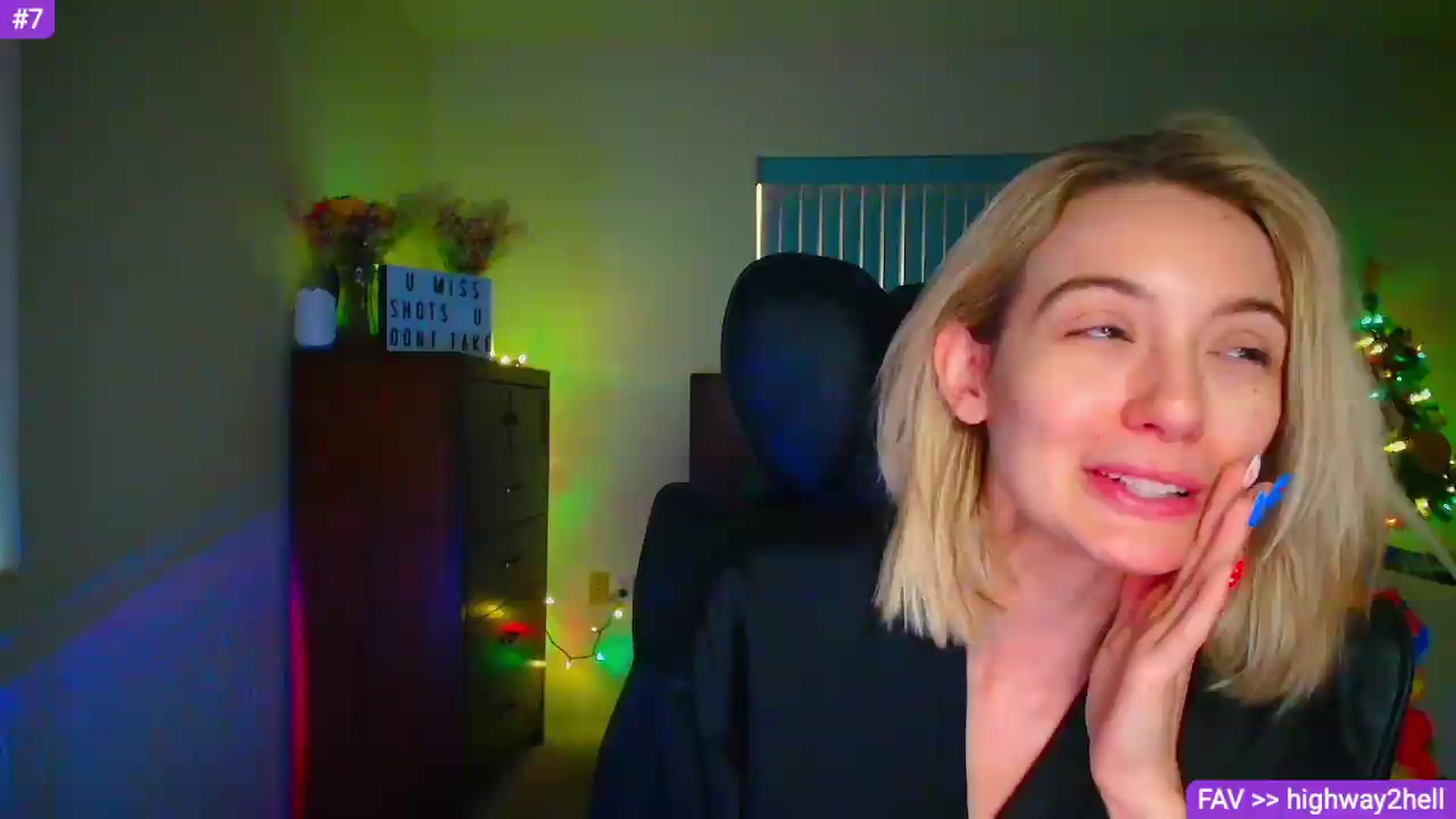 Gallery image thumbnail from Sammy_gray's myfreecams stream on, 06/27/2026, 19:45 image 4 of 20