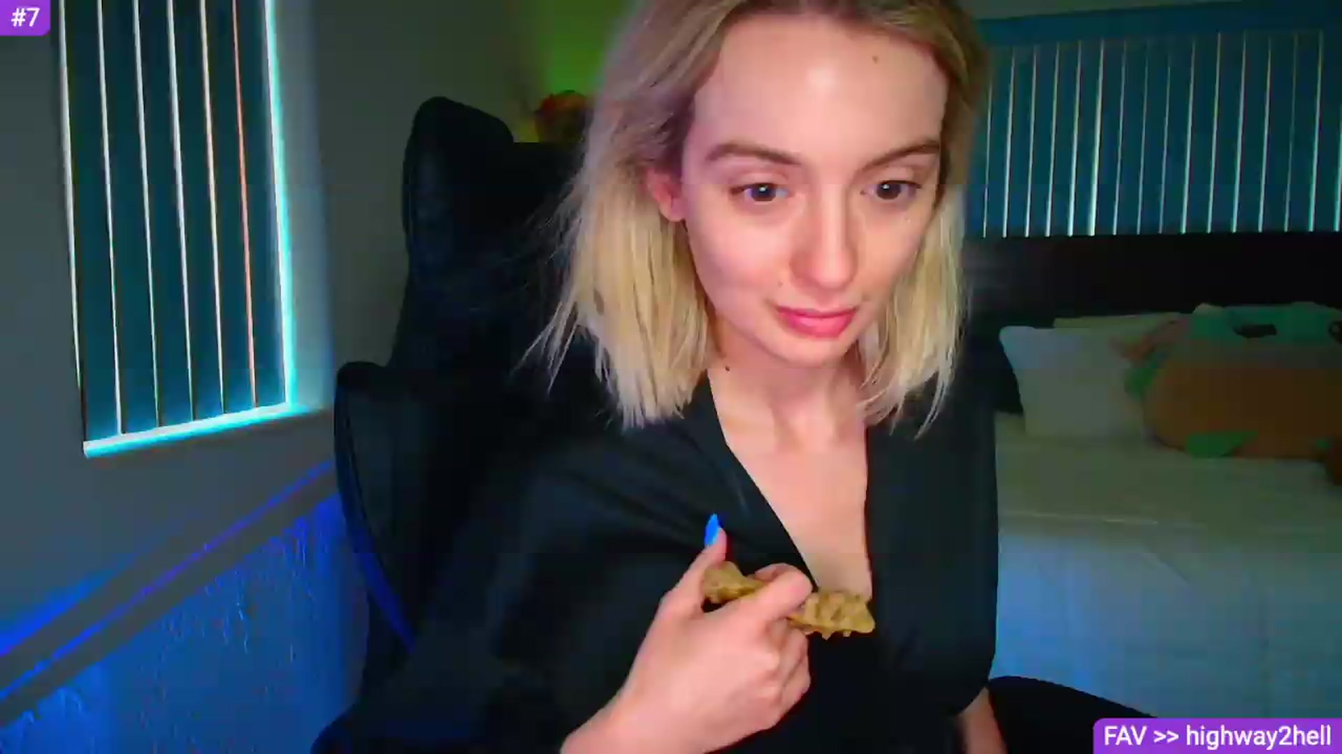 Gallery image thumbnail from Sammy_gray's myfreecams stream on, 06/27/2026, 19:45 image 1 of 20