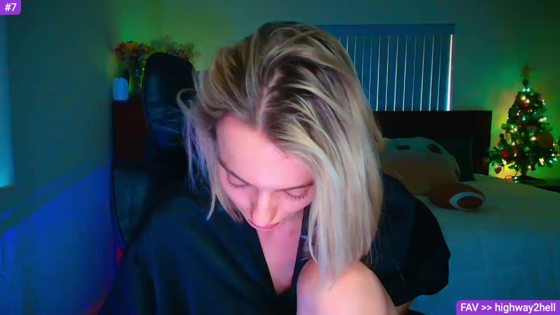 Gallery image thumbnail from Sammy_gray's myfreecams stream on, 06/27/2026, 19:45 image 17 of 20