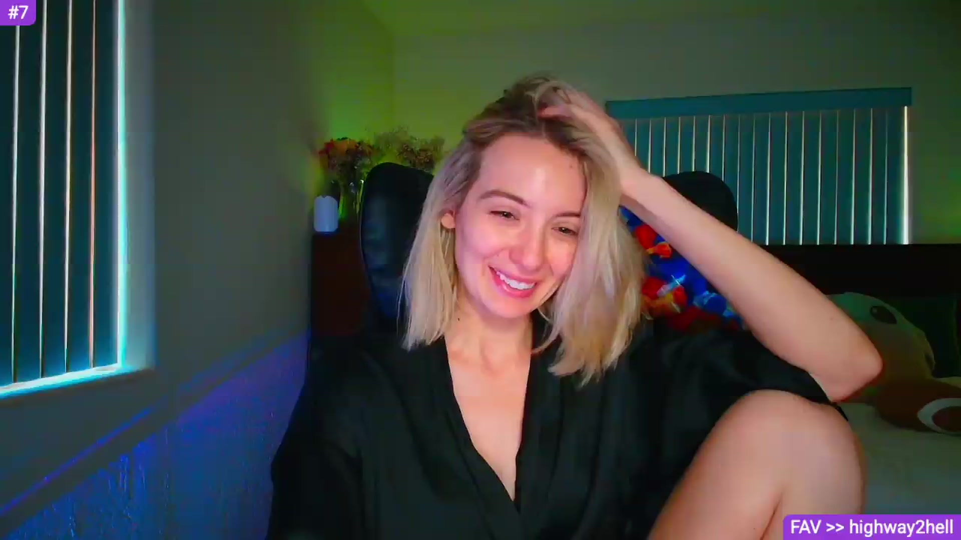 Gallery image thumbnail from Sammy_gray's myfreecams stream on, 06/27/2026, 19:45 image 8 of 20