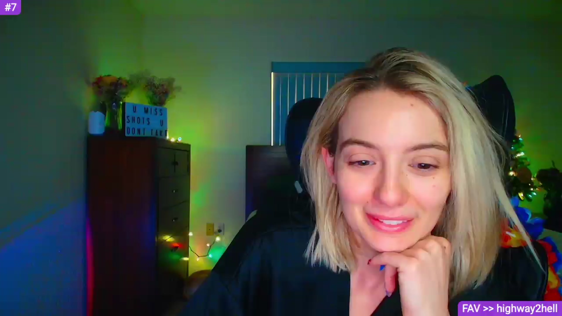 Gallery image thumbnail from Sammy_gray's myfreecams stream on, 06/27/2026, 19:45 image 5 of 20