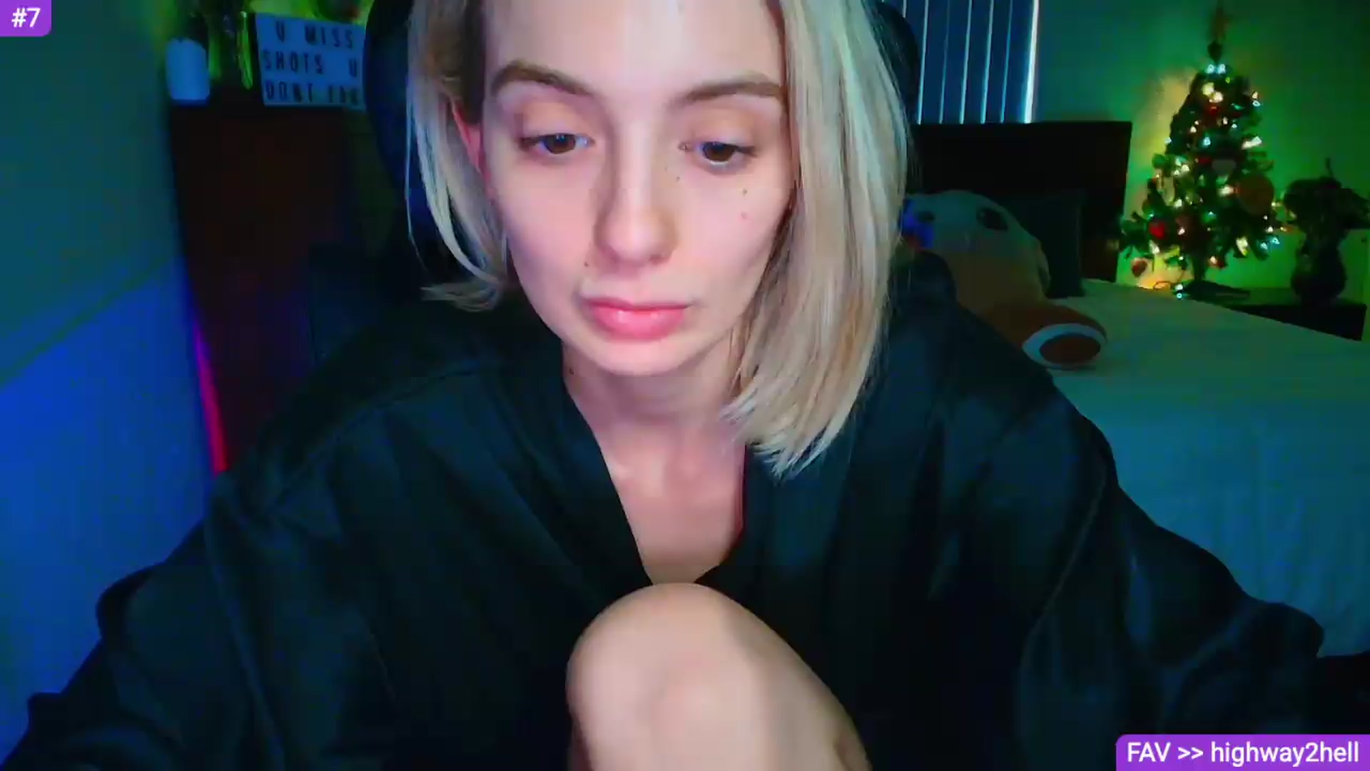 Gallery image thumbnail from Sammy_gray's myfreecams stream on, 06/27/2026, 21:05 image 9 of 20