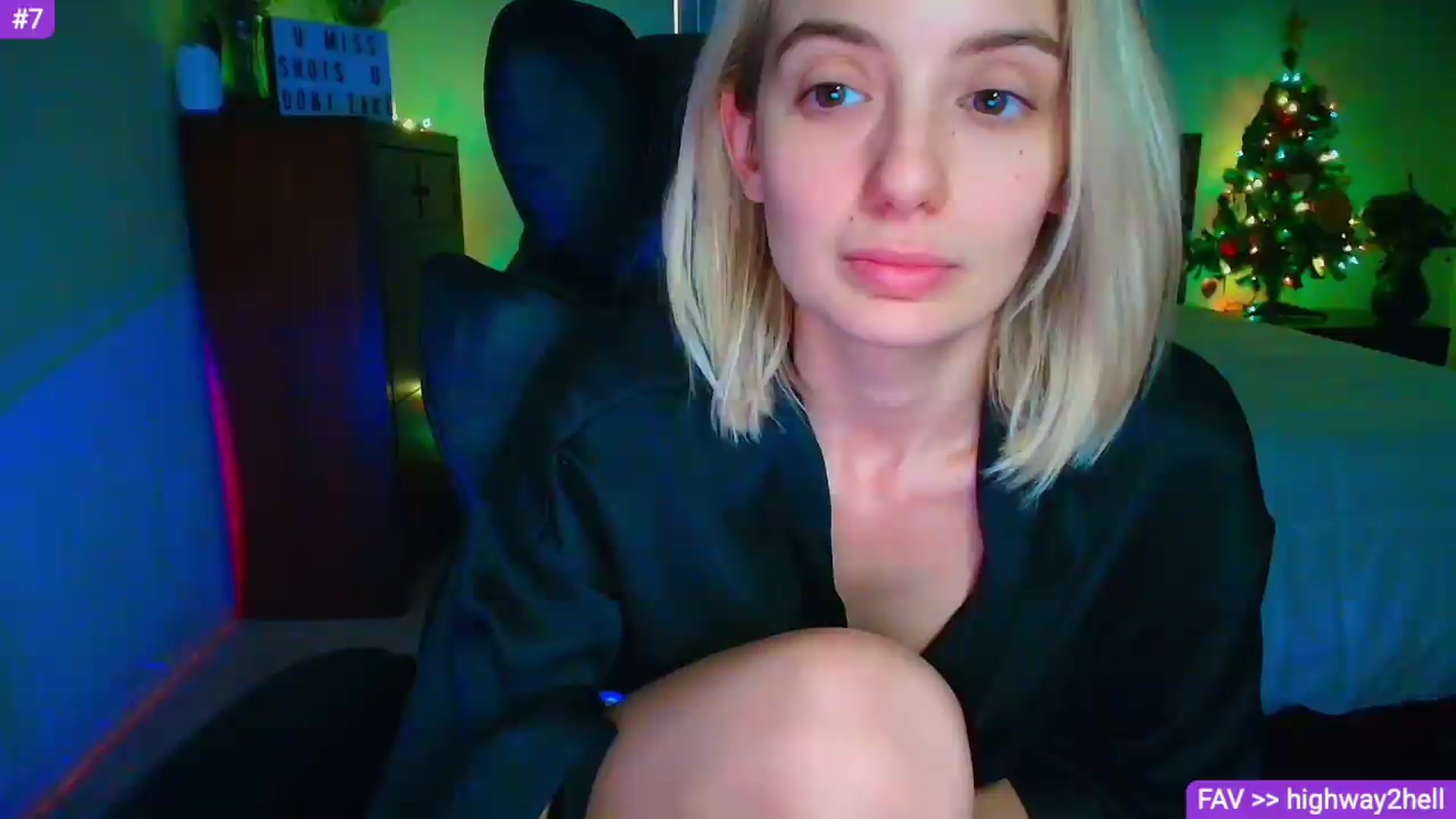Gallery image thumbnail from Sammy_gray's myfreecams stream on, 06/27/2026, 21:05 image 6 of 20
