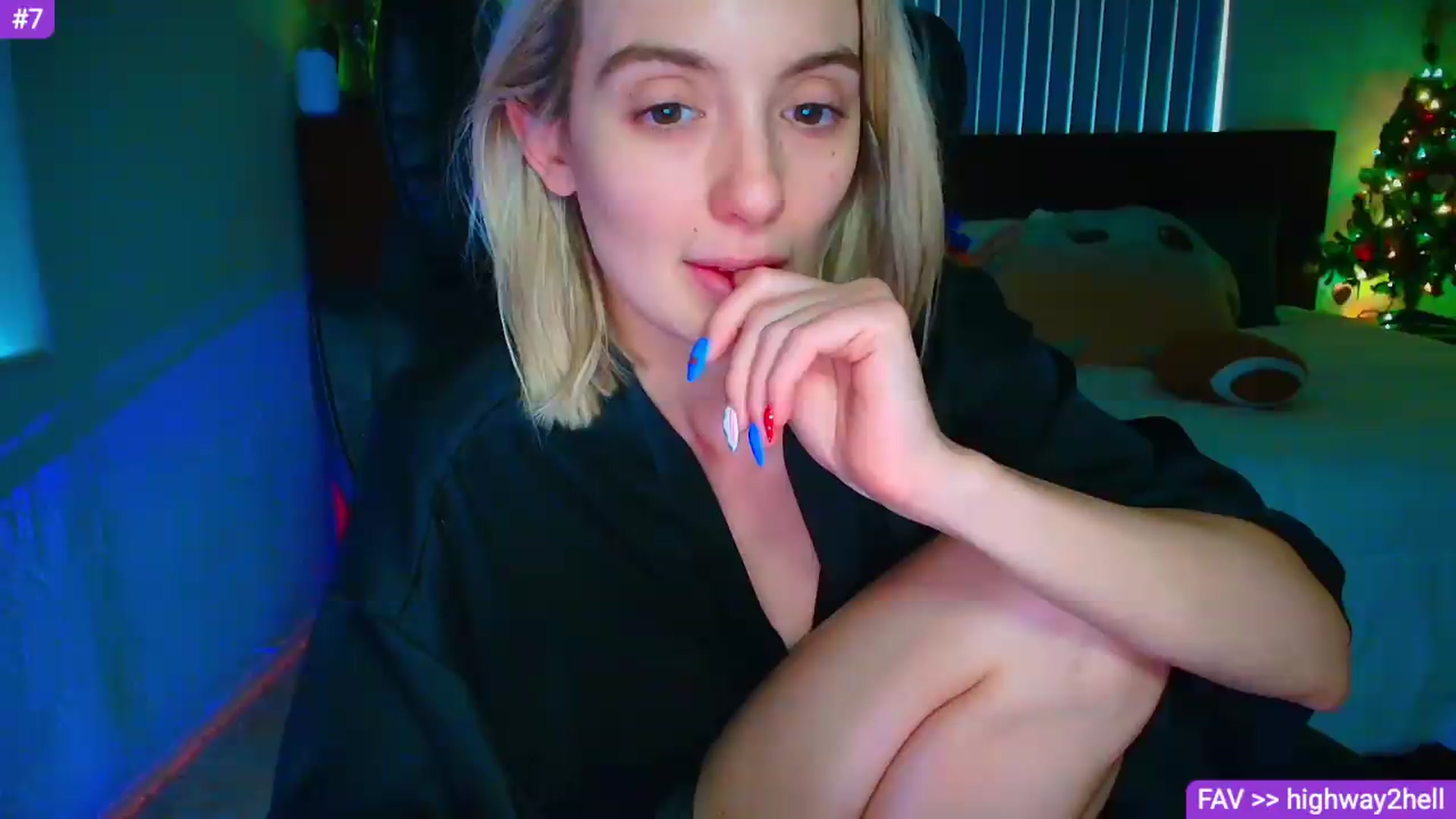 Gallery image thumbnail from Sammy_gray's myfreecams stream on, 06/27/2026, 21:05 image 14 of 20