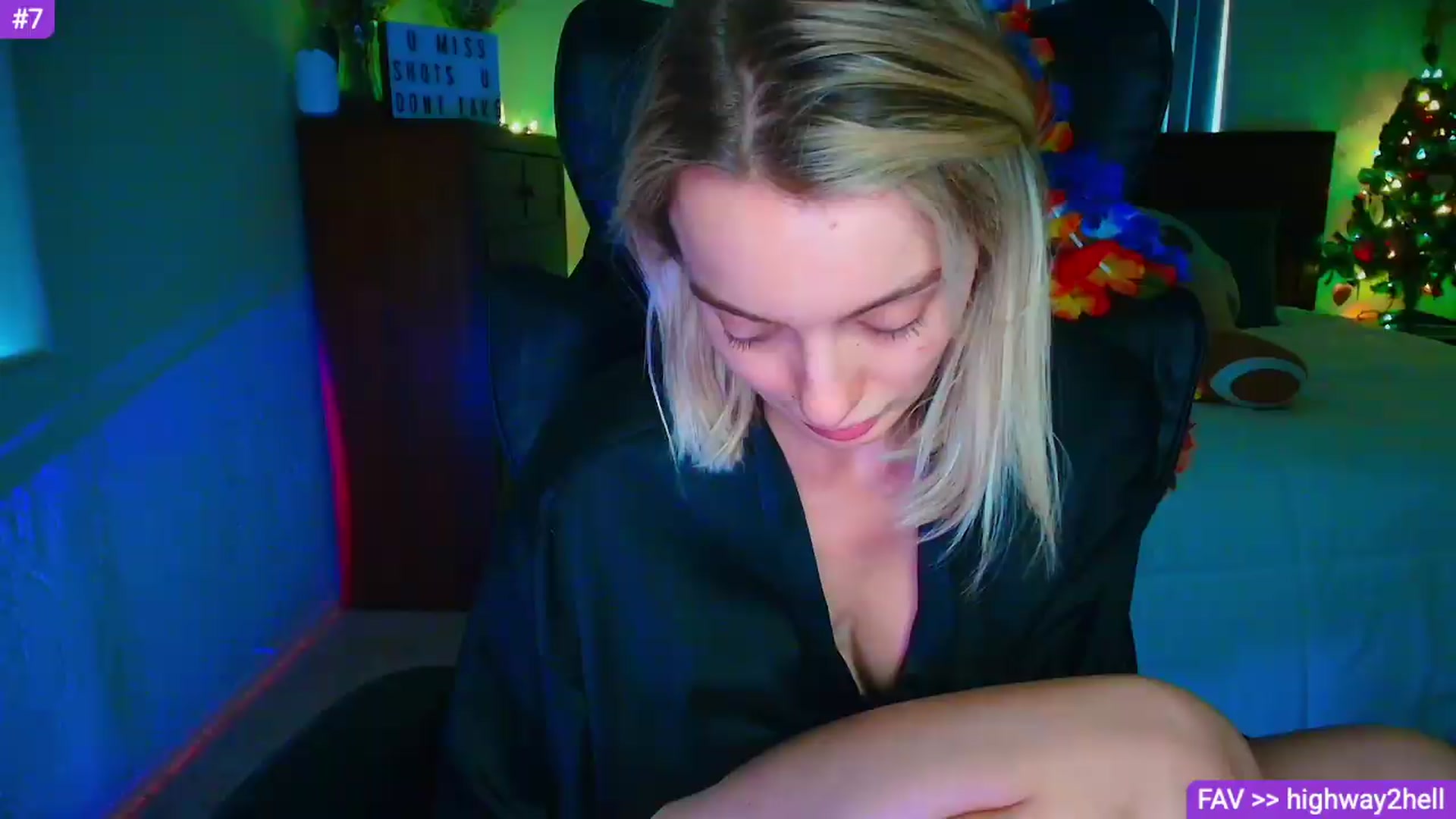 Gallery image thumbnail from Sammy_gray's myfreecams stream on, 06/27/2026, 21:05 image 15 of 20