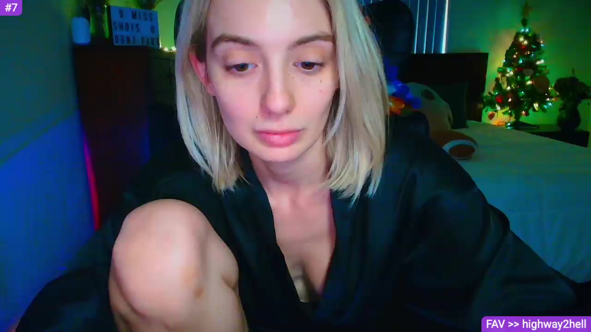 Gallery image thumbnail from Sammy_gray's myfreecams stream on, 06/27/2026, 21:05 image 7 of 20
