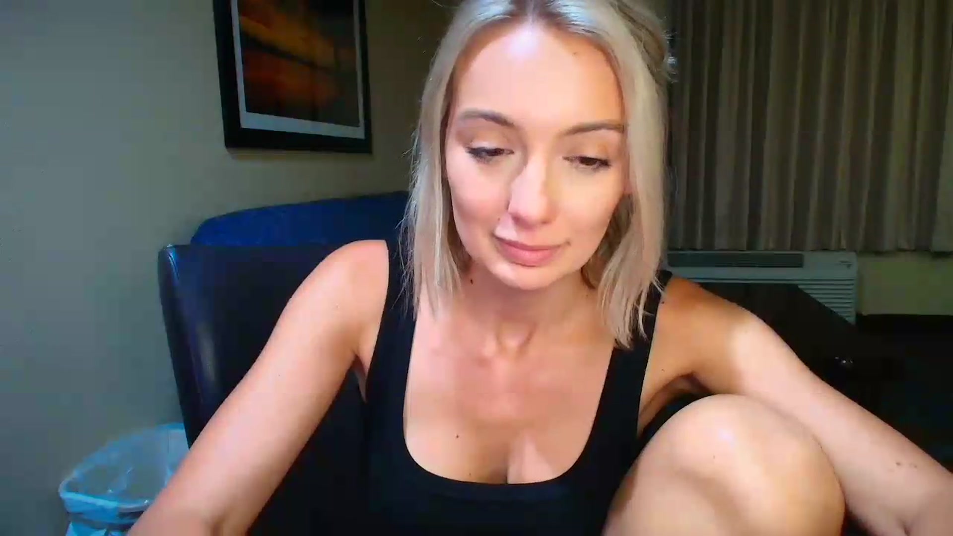 Gallery image thumbnail from Sammy_gray's myfreecams stream on, 07/03/2026, 05:50 image 8 of 20