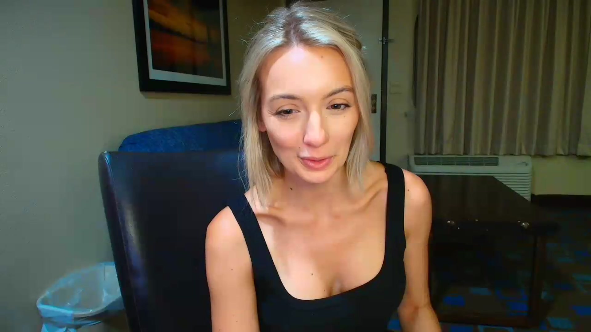 Gallery image thumbnail from Sammy_gray's myfreecams stream on, 07/03/2026, 05:50 image 19 of 20