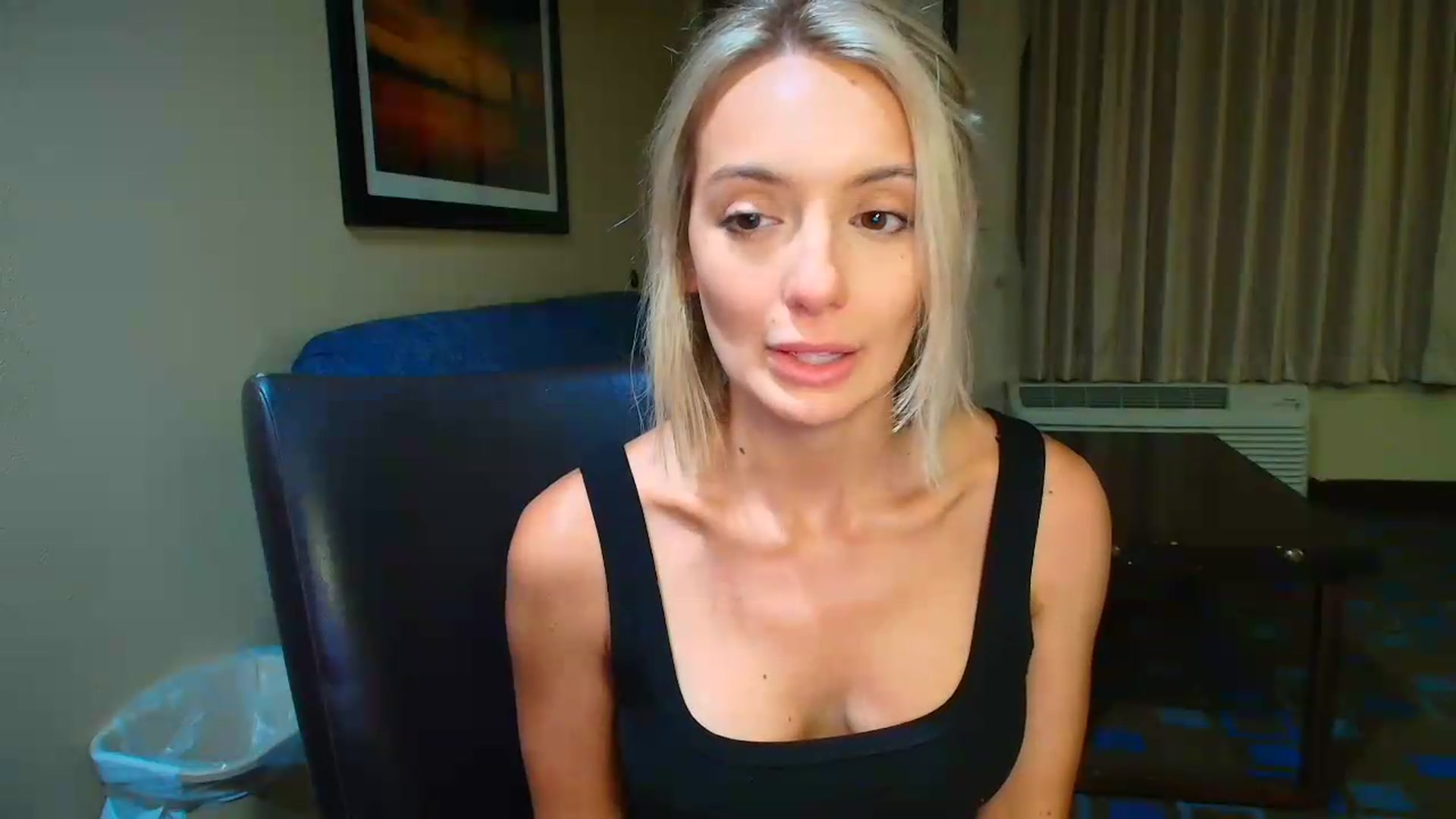 Gallery image thumbnail from Sammy_gray's myfreecams stream on, 07/03/2026, 05:50 image 18 of 20