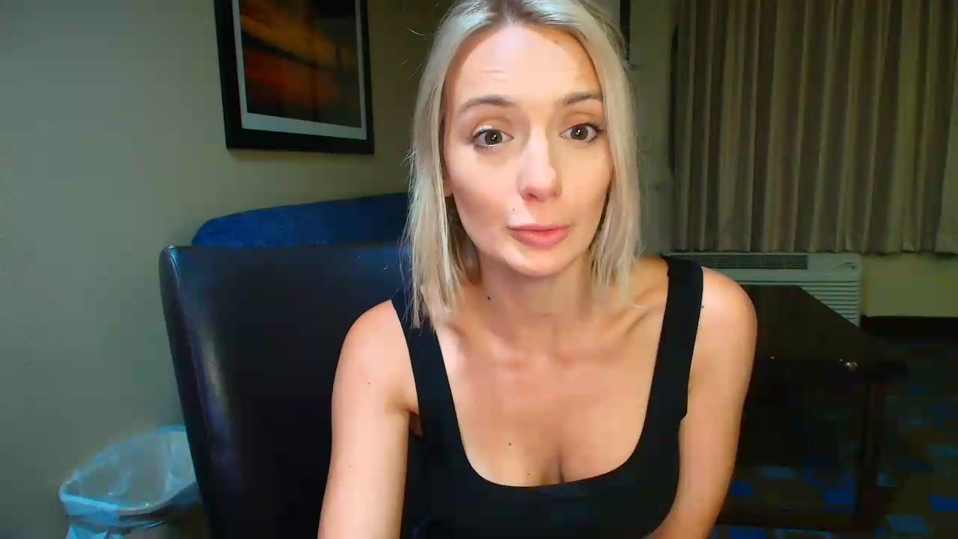 Gallery image thumbnail from Sammy_gray's myfreecams stream on, 07/03/2026, 05:50 image 5 of 20