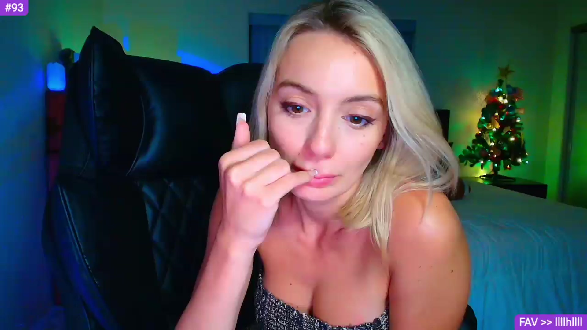 Gallery image thumbnail from Sammy_gray's myfreecams stream on, 08/03/2026, 07:57 image 14 of 20
