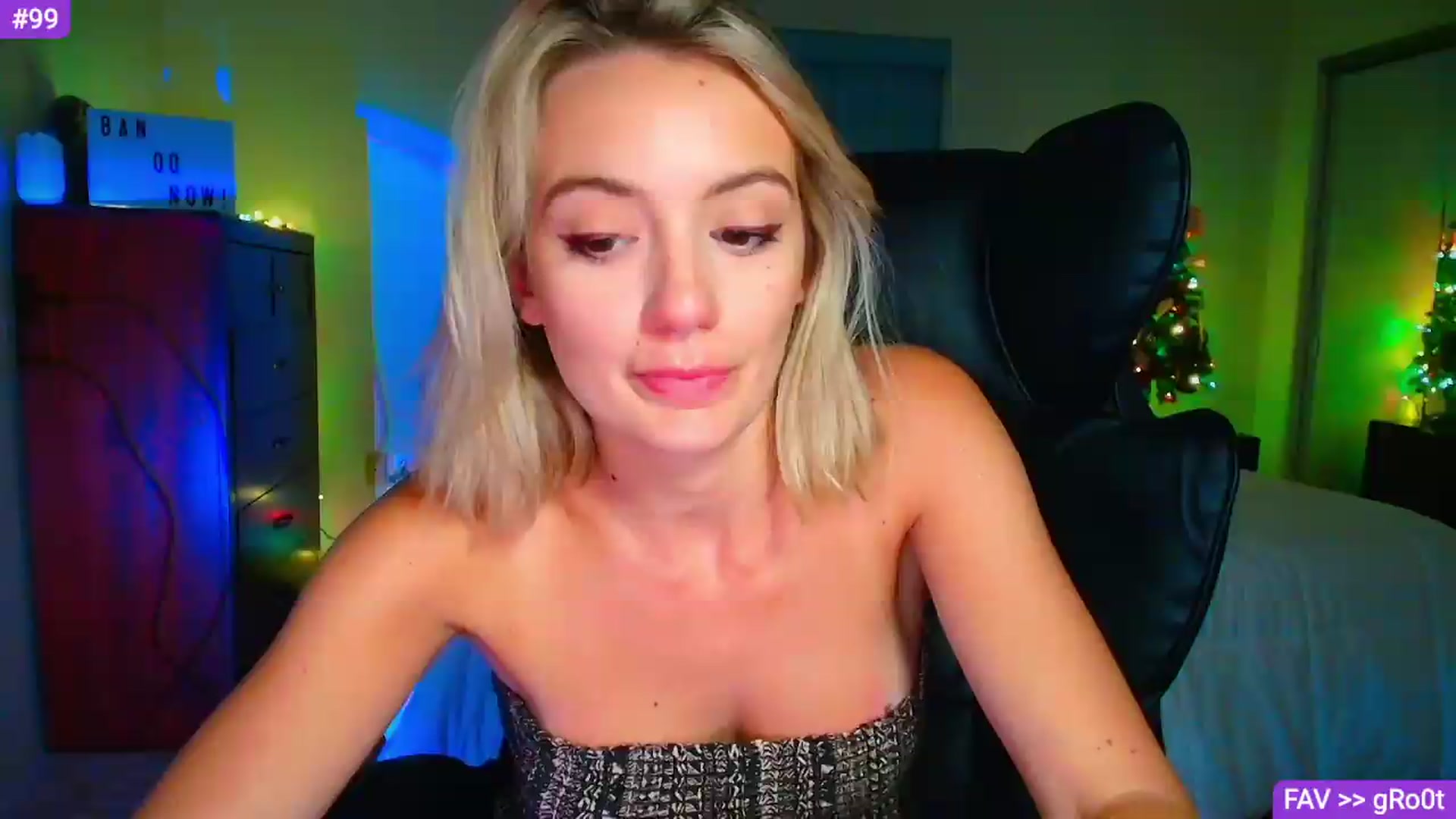 Gallery image thumbnail from Sammy_gray's myfreecams stream on, 08/03/2026, 07:57 image 3 of 20
