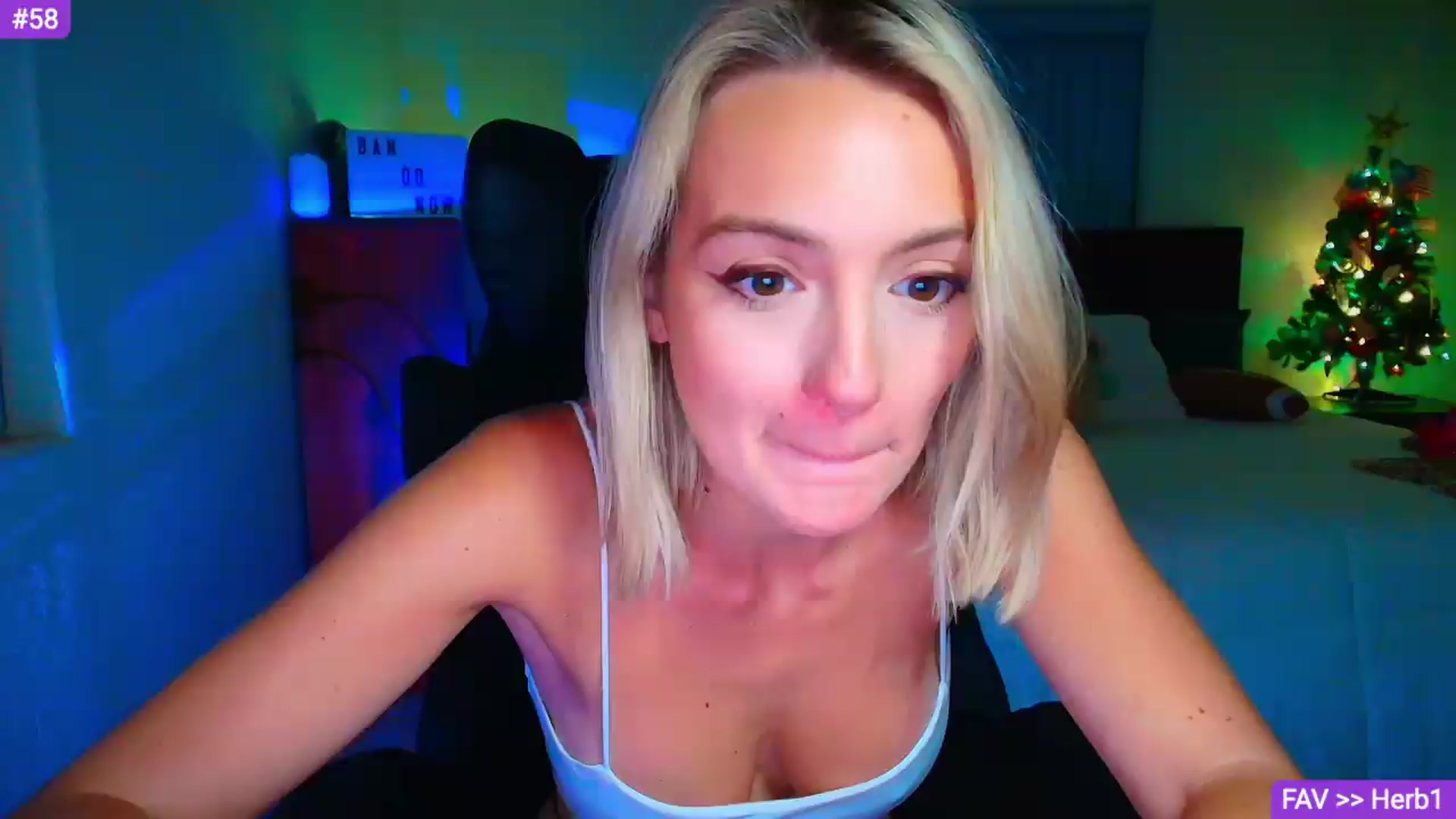 Gallery image thumbnail from Sammy_gray's myfreecams stream on, 08/04/2026, 05:11 image 11 of 20