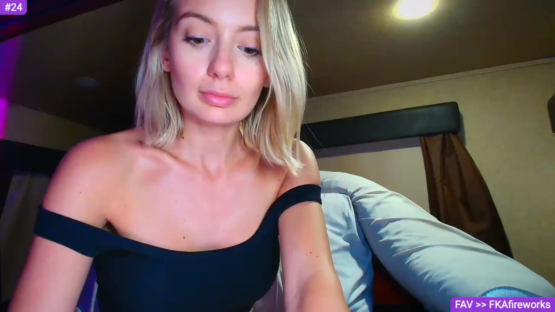 Gallery image thumbnail from Sammy_gray's myfreecams stream on, 08/10/2026, 08:02 image 6 of 20