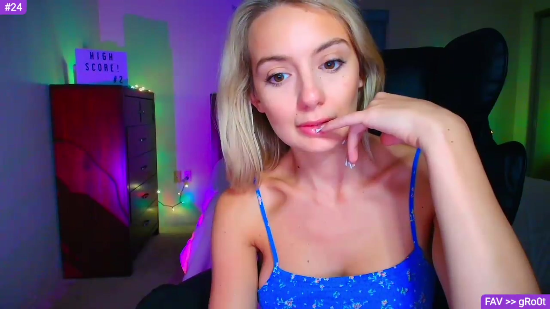 Gallery image thumbnail from Sammy_gray's myfreecams stream on, 08/11/2026, 06:54 image 9 of 20