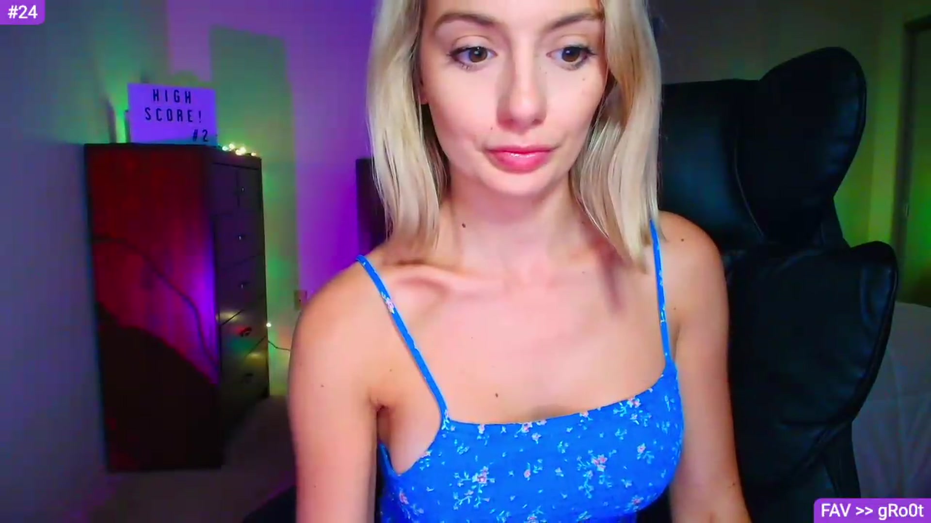 Gallery image thumbnail from Sammy_gray's myfreecams stream on, 08/11/2026, 06:54 image 12 of 20