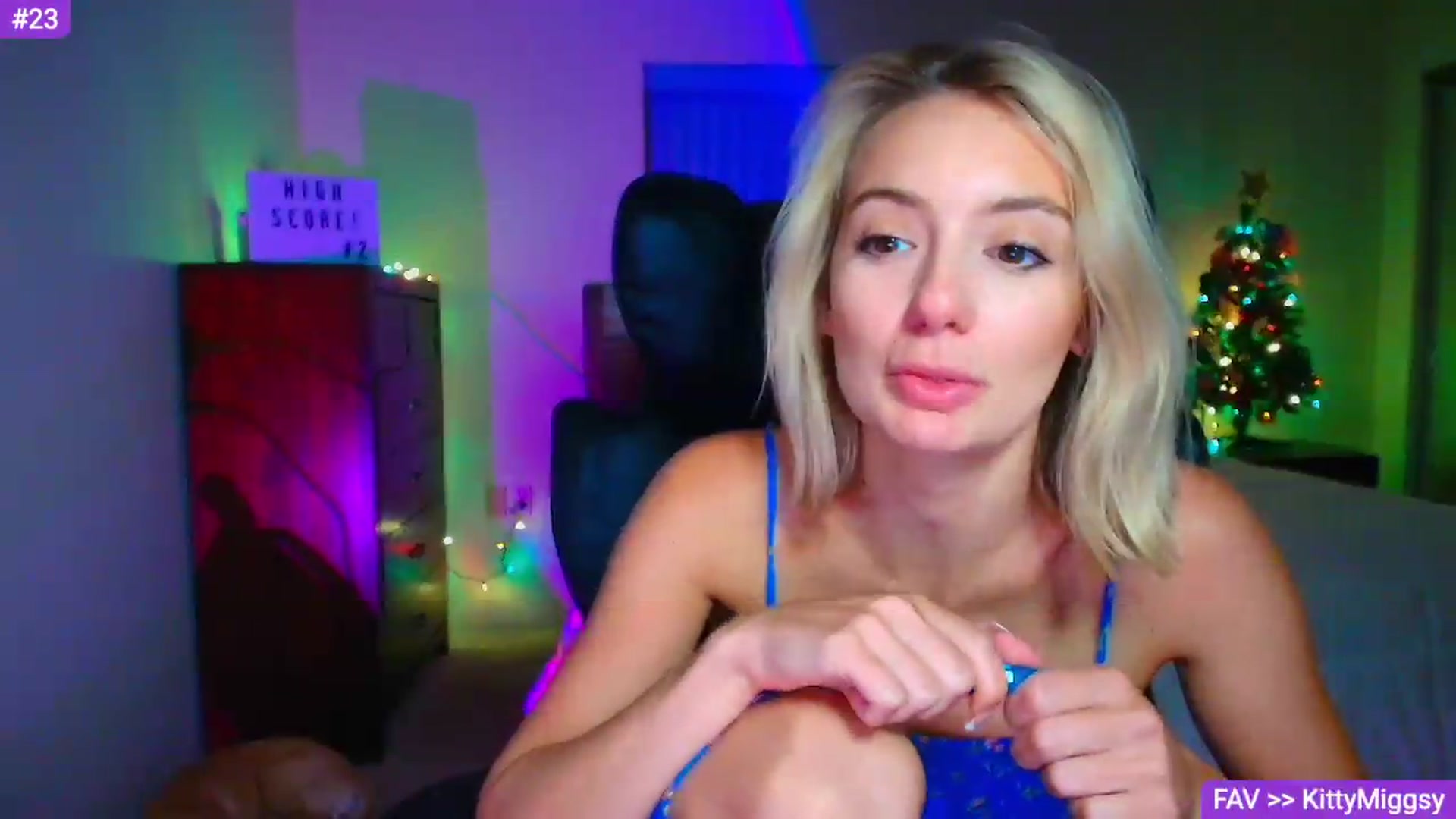 Gallery image thumbnail from Sammy_gray's myfreecams stream on, 08/11/2026, 09:14 image 10 of 20