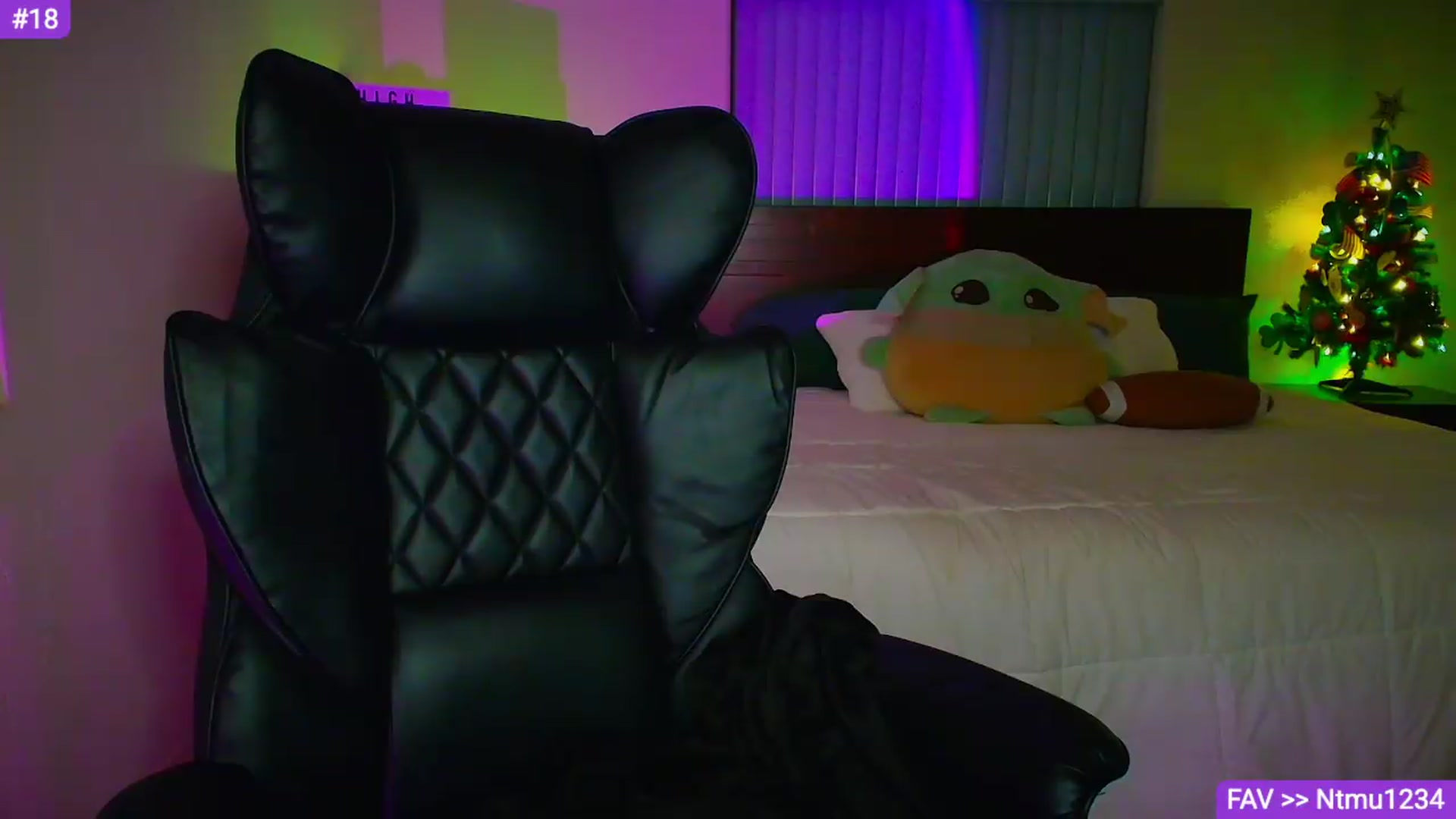 Gallery image thumbnail from Sammy_gray's myfreecams stream on, 08/14/2026, 06:42 image 14 of 20