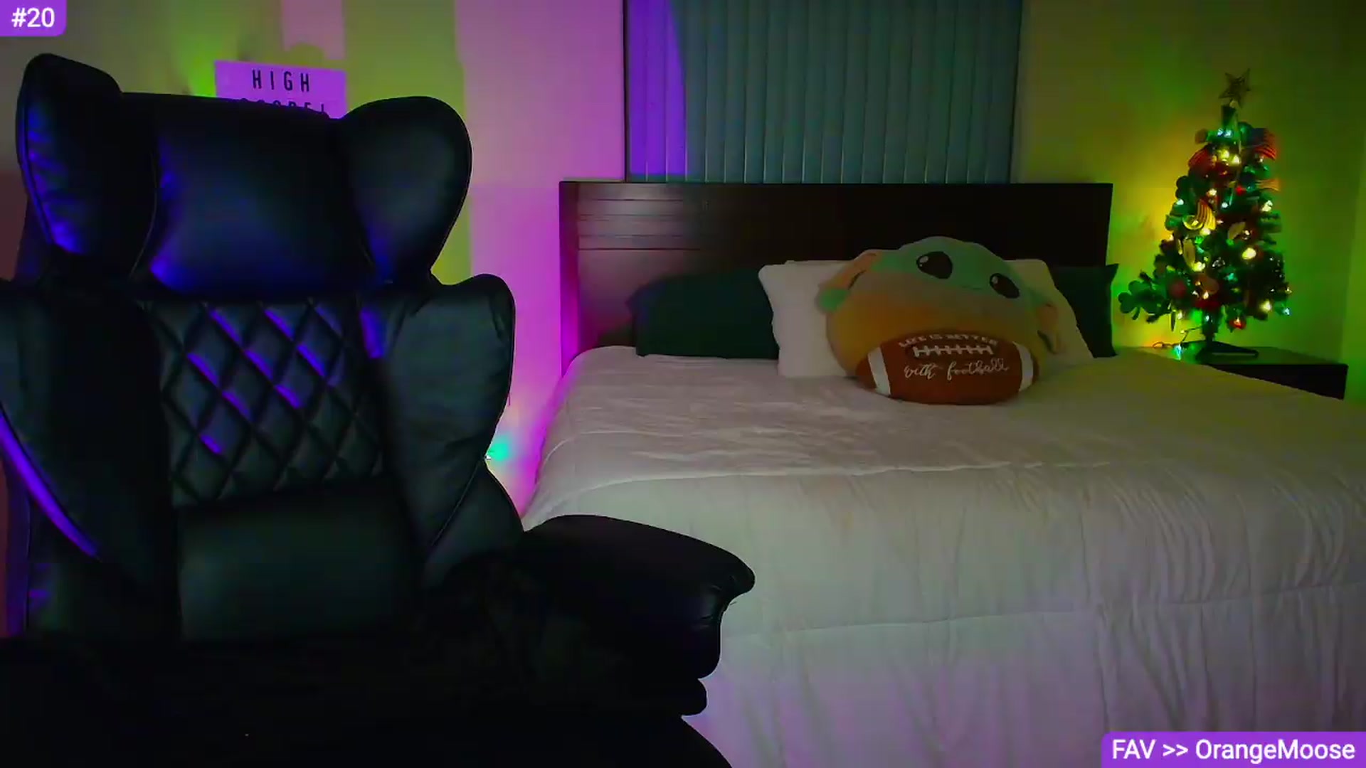 Gallery image thumbnail from Sammy_gray's myfreecams stream on, 08/17/2026, 04:52 image 13 of 20