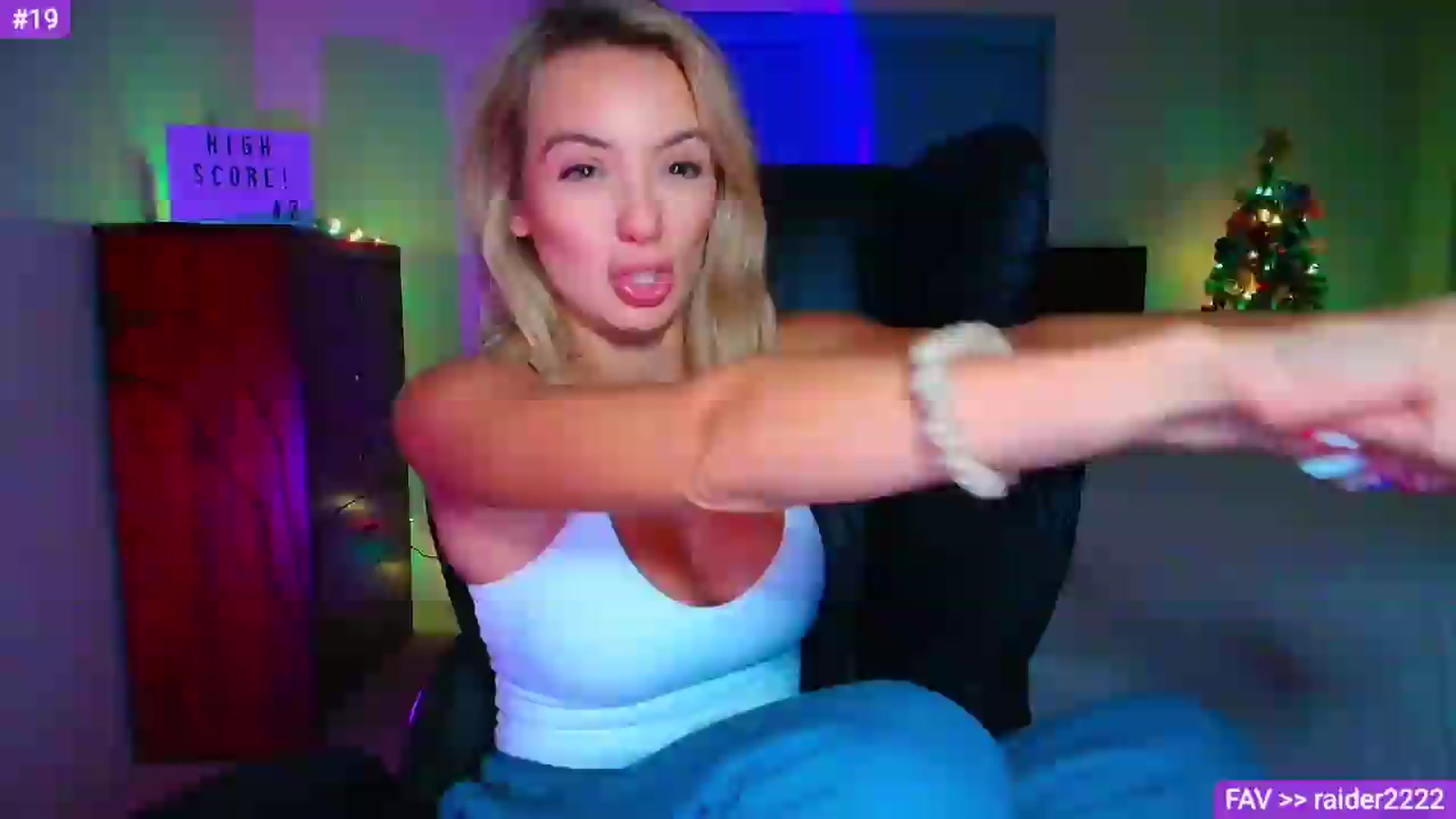 Gallery image thumbnail from Sammy_gray's myfreecams stream on, 08/17/2026, 07:46 image 13 of 20