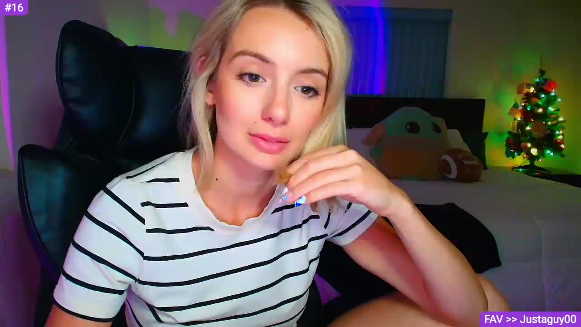Gallery image thumbnail from Sammy_gray's myfreecams stream on, 08/20/2026, 03:42 image 14 of 20