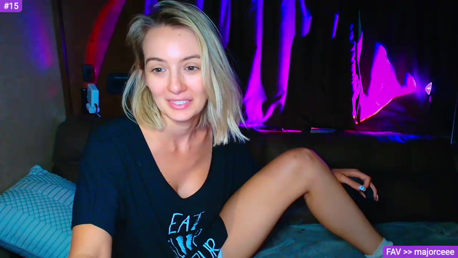 Gallery image thumbnail from Sammy_gray's myfreecams stream on, 08/22/2026, 19:35 image 14 of 20